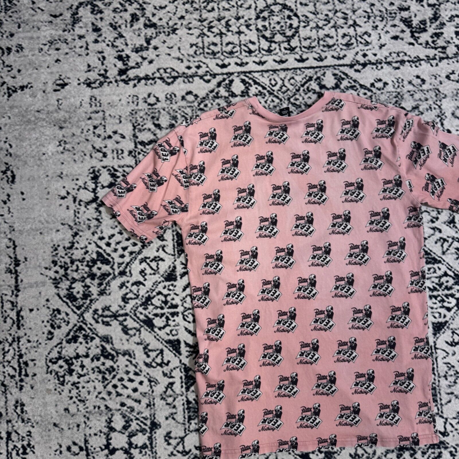 Patta × Vintage Vintage Patta Pink Cotton T-Shirt Size L Allover Print Y2K Size US L / EU 52-54 / 3 - 9 Thumbnail