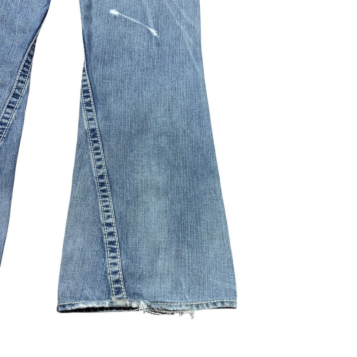 True Religion True Religion Joey Big T Distressed Denim Flare Jeans Size US 31 - 16 Thumbnail