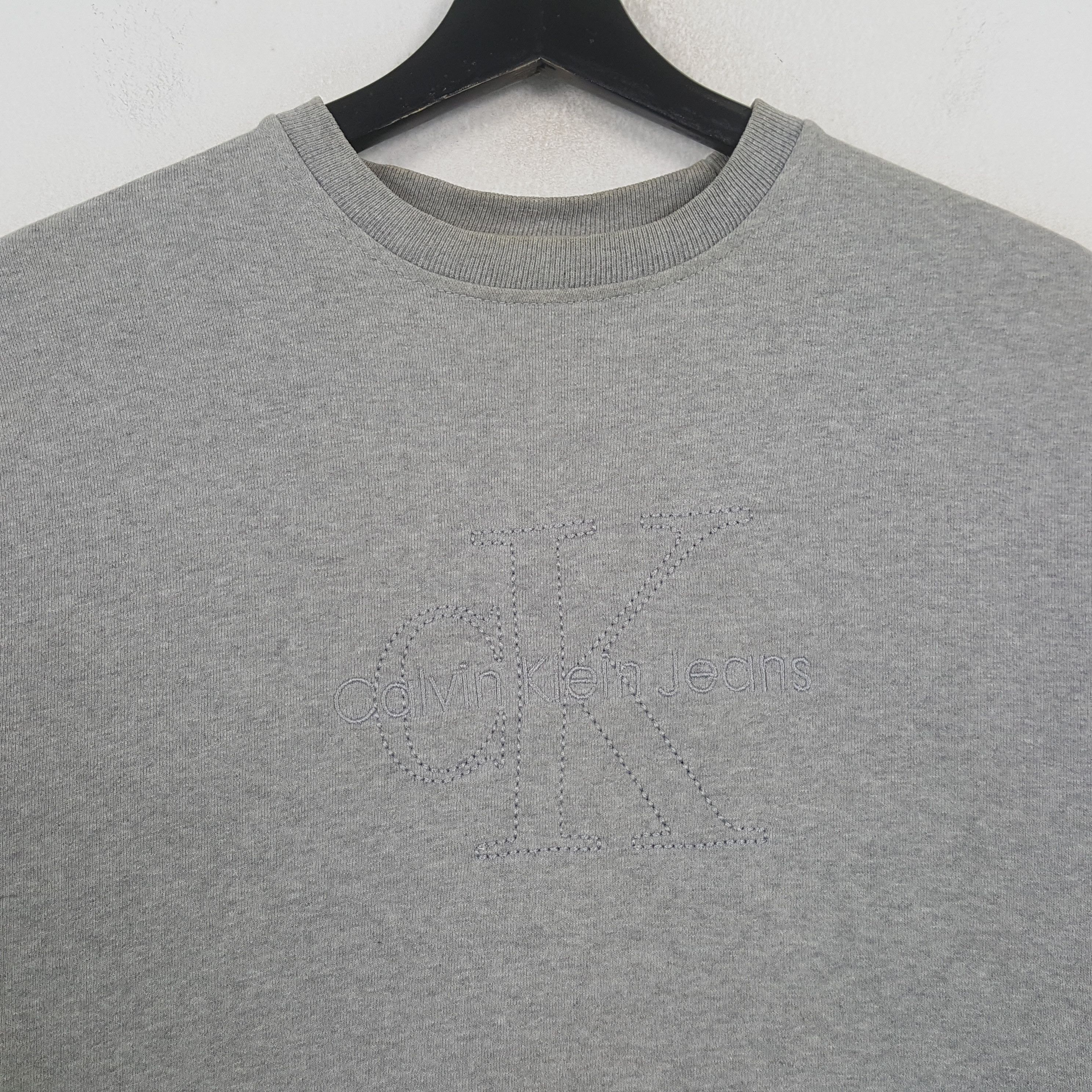 Calvin Klein CALVIN KLEIN JEANS Fashion Brand Sweatshirt C287N34 Size US M / EU 48-50 / 2 - 2 Thumbnail
