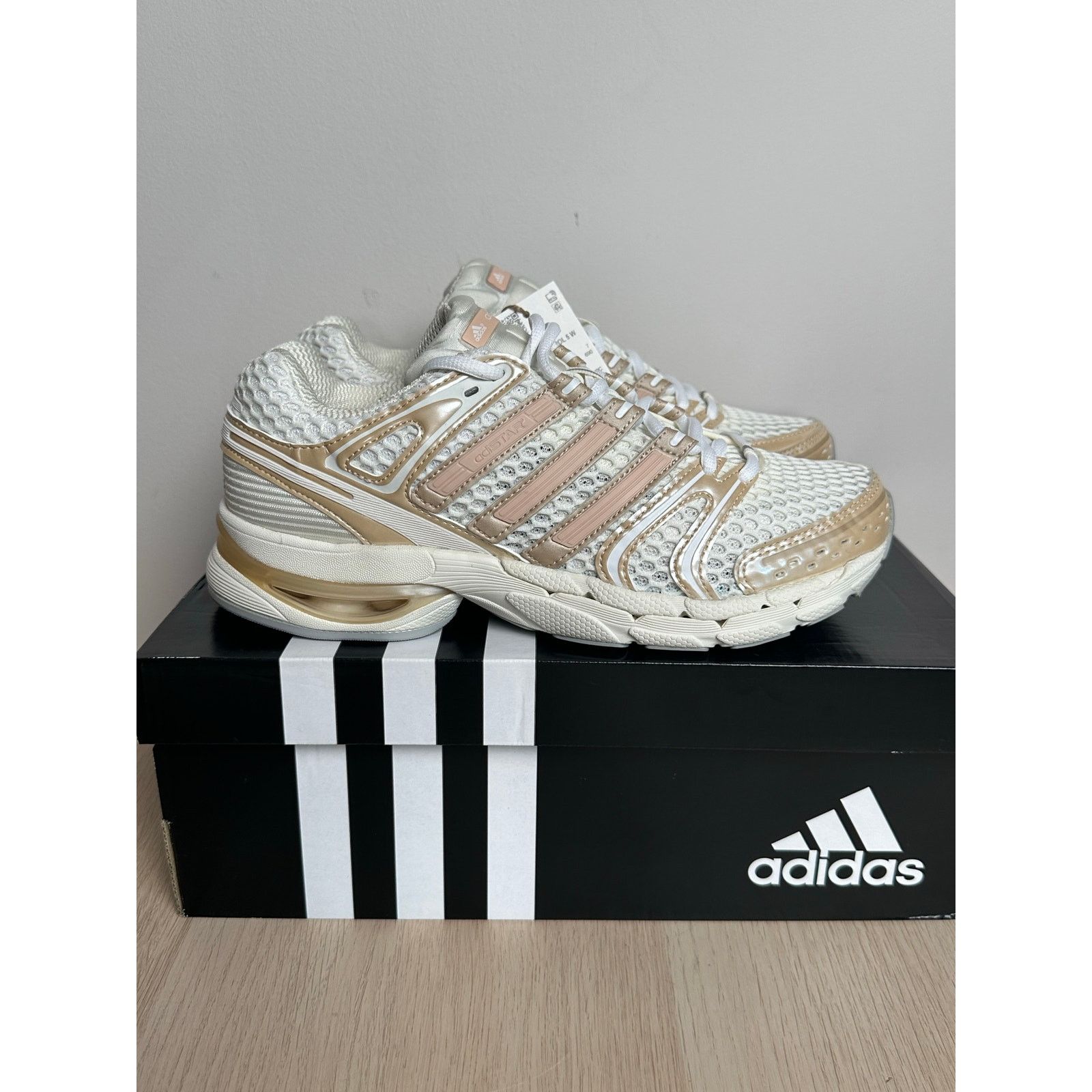 Adidas Adidas Adistar Control 5 White Sneakers Size 8.5W - New Size US 8.5 / IT 38.5 - 1 Thumbnail