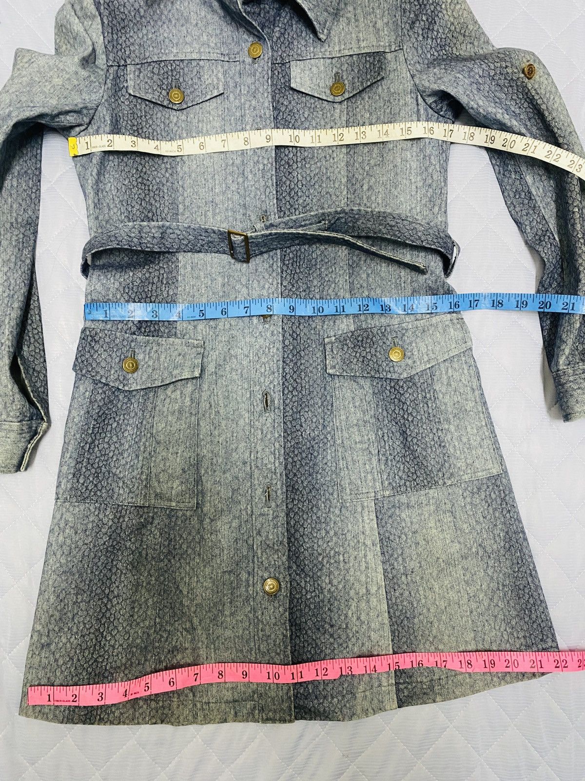 Tornado Mart (L) TORNADO MART FEMME STUDDED HONEYCOMB DENIM JACKET Size S / US 4 / IT 40 - 13 Thumbnail