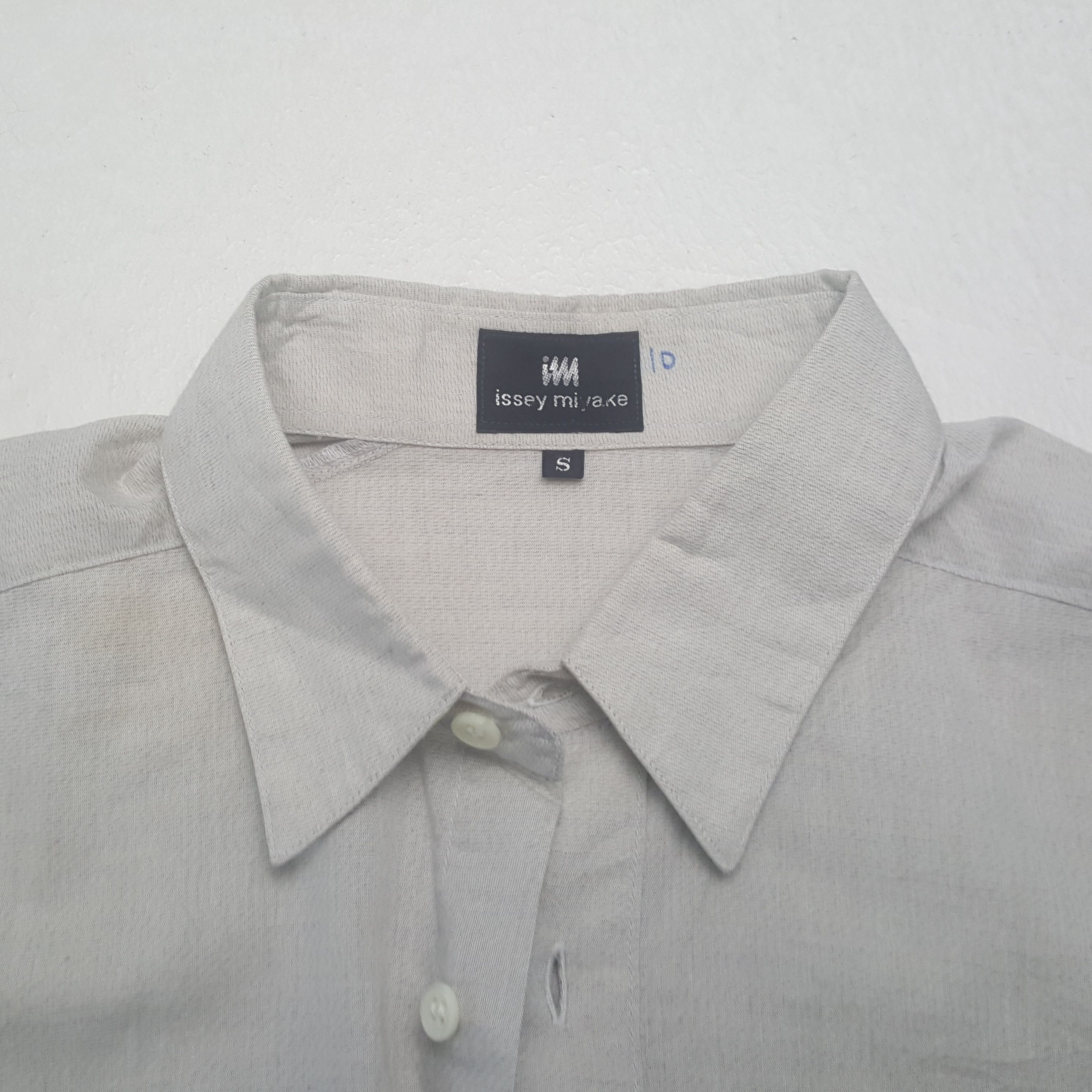Issey Miyake Issey Miyake Japanese Designer Formal Shirt C294N63 Size US L / EU 52-54 / 3 - 6 Thumbnail