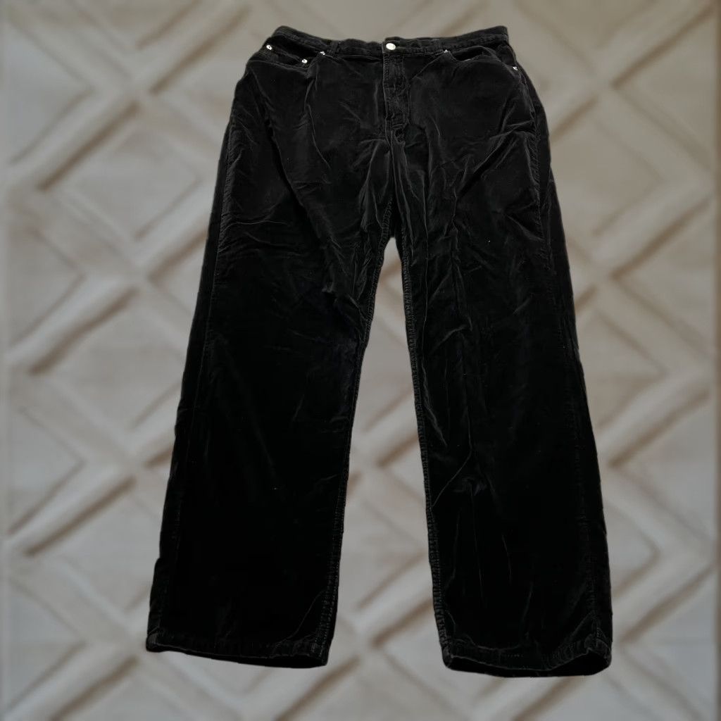 Old Navy Old Navy Pants Women 16 Velvet High Rise Straight Leg Black Solid 28.5 Inseam Adult 16 Womens Velvety Comfort Casual 90s? (keep to 28.5 inseam) Size 38" / US 16 / IT 52 - 1 Thumbnail