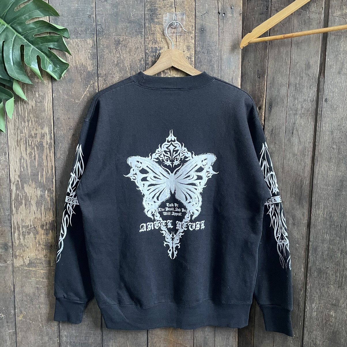 Japanese Brand × Vintage vintage angel devil tribal crewneck Size US M / EU 48-50 / 2 - 2 Thumbnail