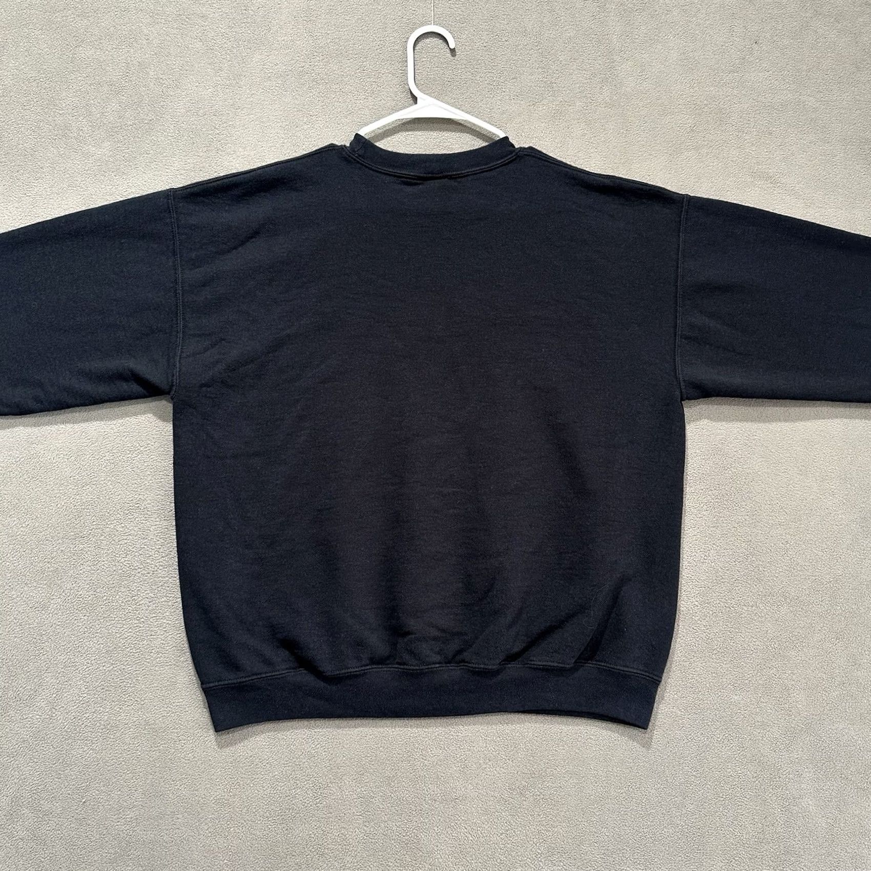 Vintage Gildan Heavy Blend Sweatshirt Mens Large Black Panthers Embroidered Heritage Size US L / EU 52-54 / 3 - 2 Thumbnail