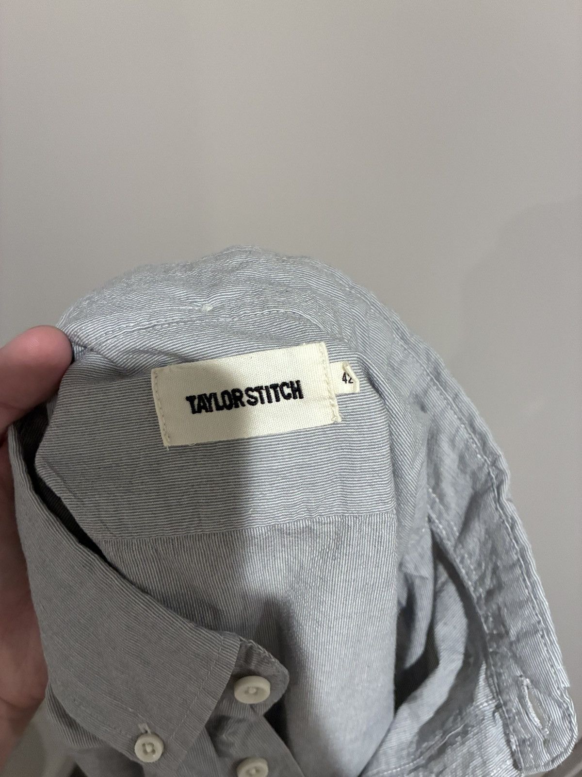Taylor Stitch Micro seersucker shirt Size US L / EU 52-54 / 3 - 3 Thumbnail