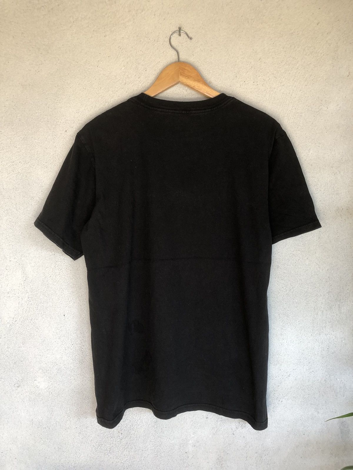 Japanese Brand × Quiksilver × Vintage Volcom Circle Stone Big Logo Skate Surf Tshirt Size US L / EU 52-54 / 3 - 6 Thumbnail