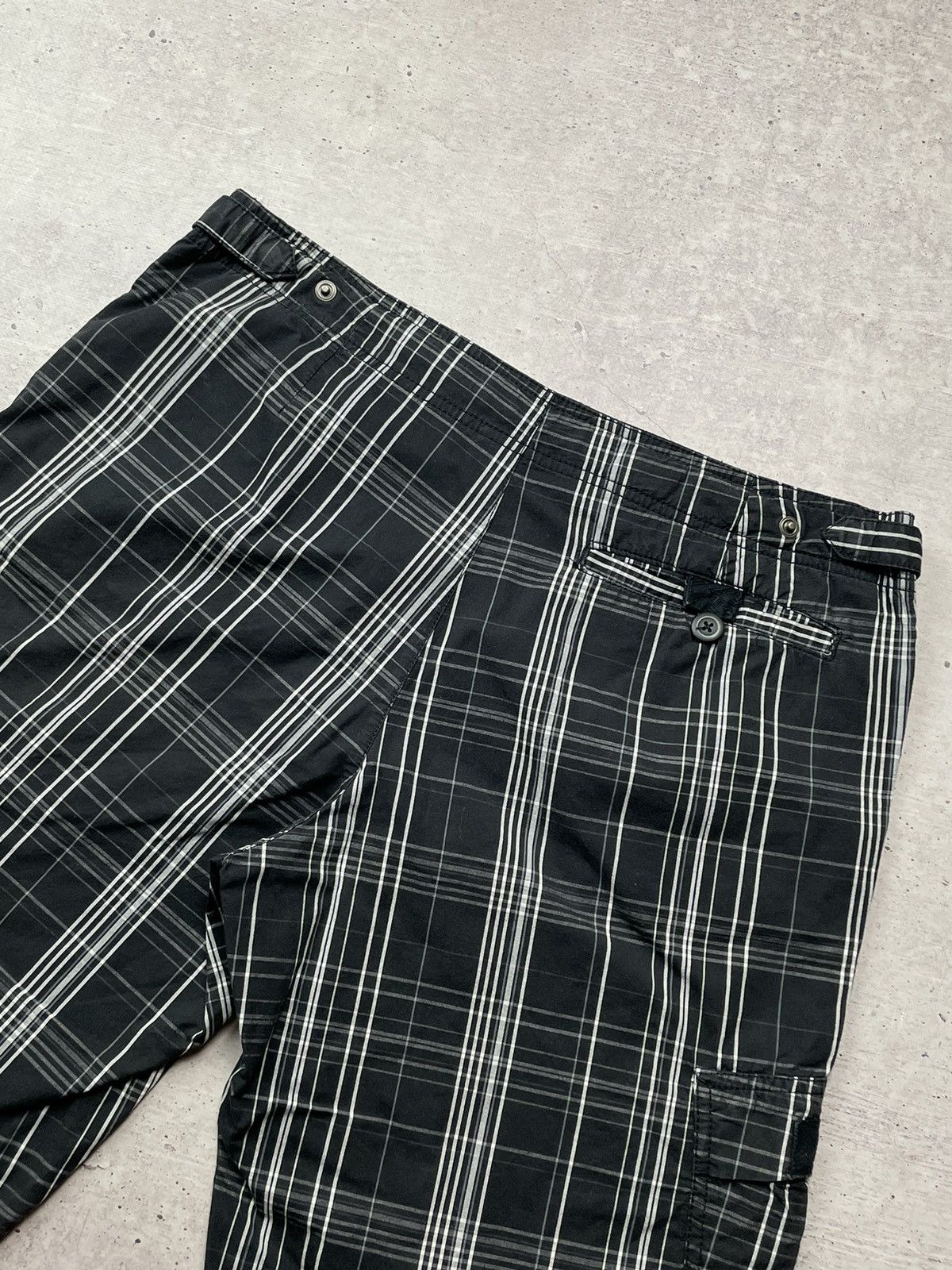 Nike × Vintage Nike Vintage Multi Pocket Cargo Shorts Size US 34 / EU 50 - 8 Thumbnail