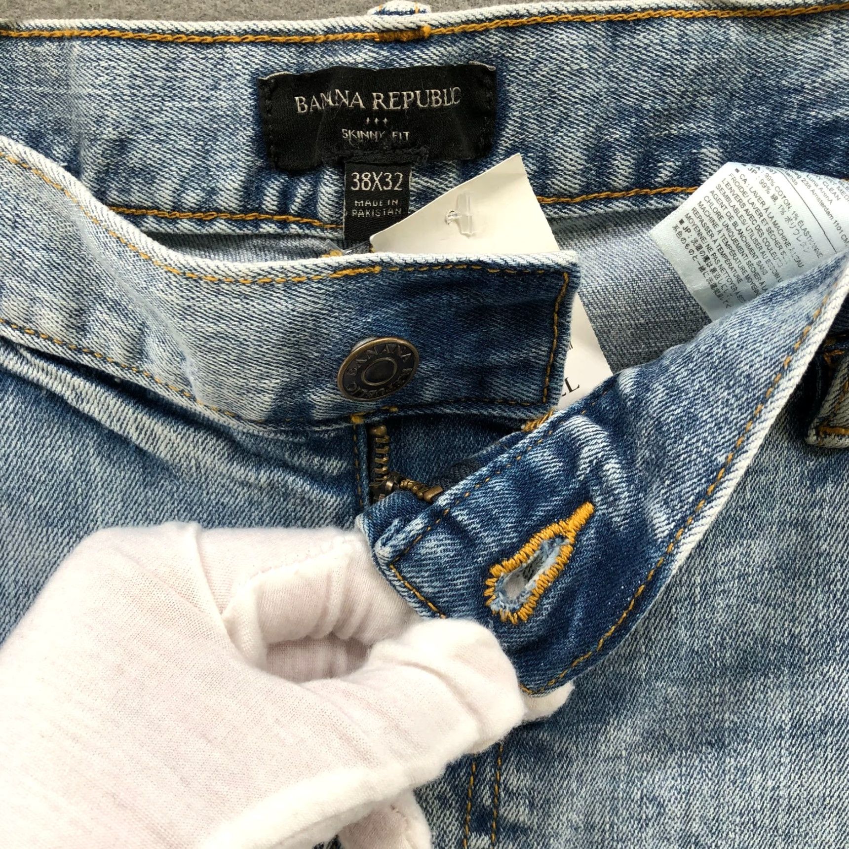 Banana Republic Banana Republic Jeans Mens 38x32 Skinny Fit Blue Light Wash Cotton Blend Denim Zip Fly Stretch NWT Size US 38 / EU 54 - 7 Thumbnail