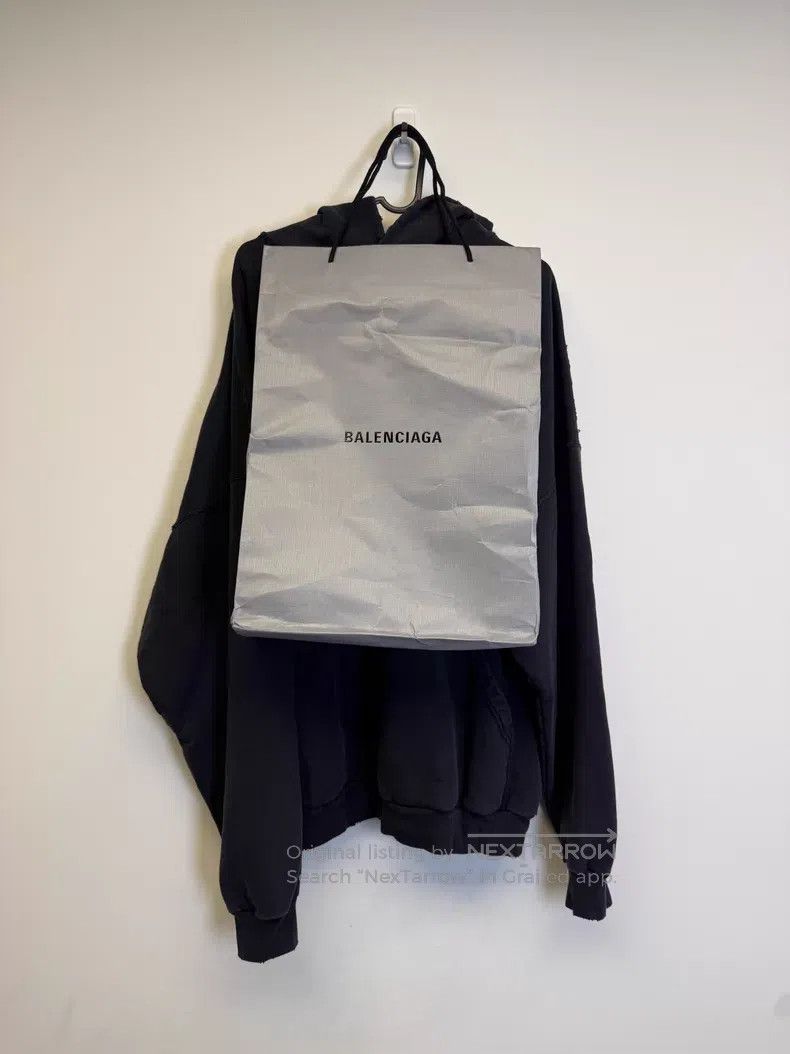 Balenciaga Balenciaga Solid Color Raglan Sleeve Hooded Zip-Up Sweater Size US XS / EU 42 / 0 - 6 Thumbnail