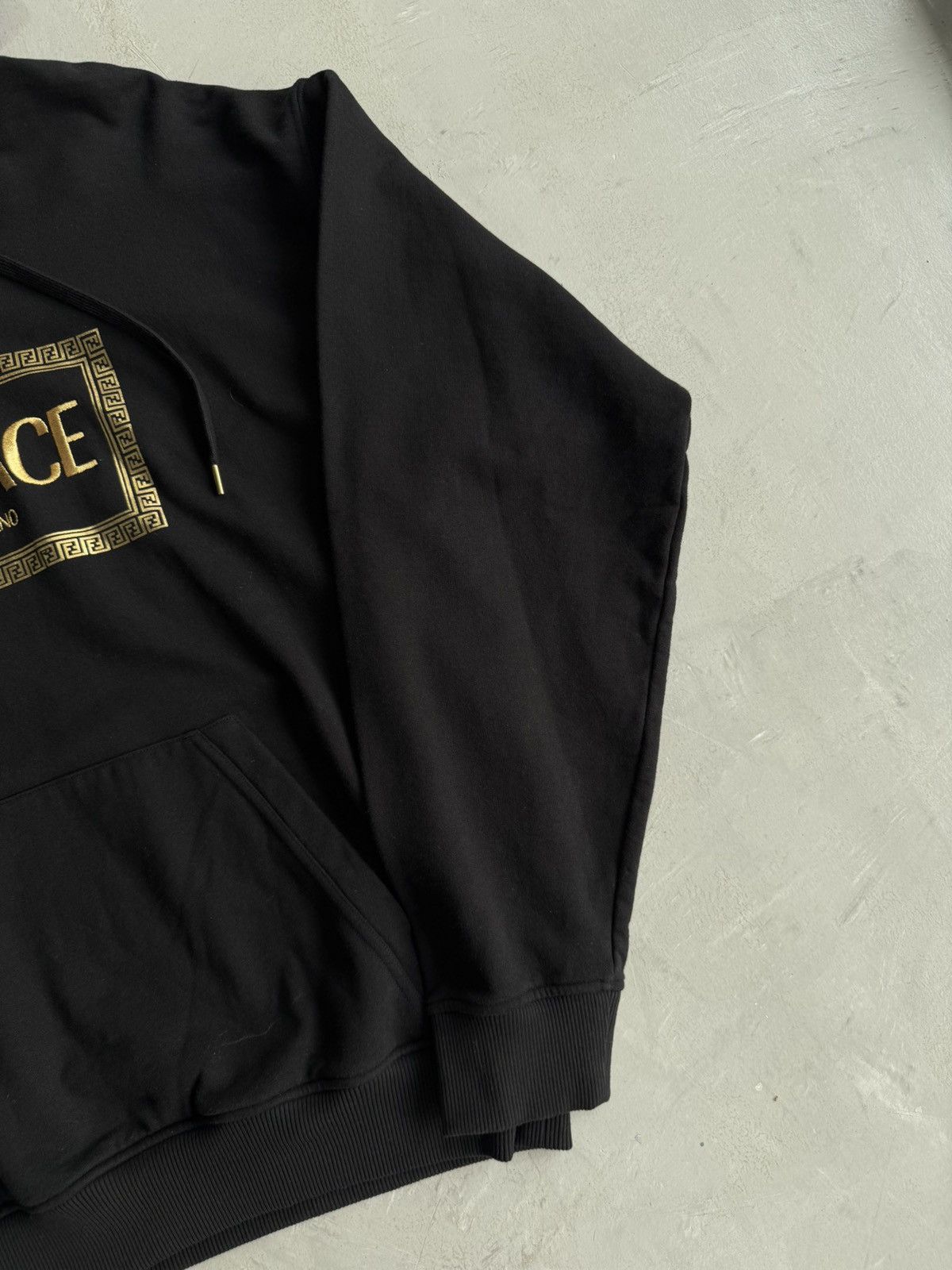 Fendi Fendi x Versace “Fendace” Medusa Hoodie Size US XL / EU 56 / 4 - 5 Thumbnail