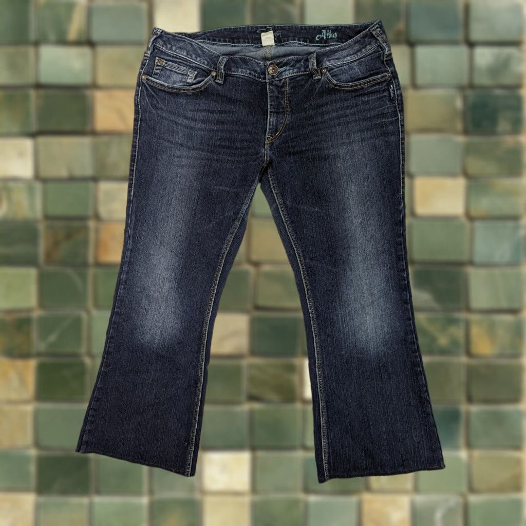 Silver Jeans Co. VINTAGE Silver Jeans Aiko Mid Straight Denim Blue Jeans Women 39x27 18 / 27 Regular Size 18 Womens Straight Jeans City Theme Distressed No Size 40" / US 18 - 1 Thumbnail