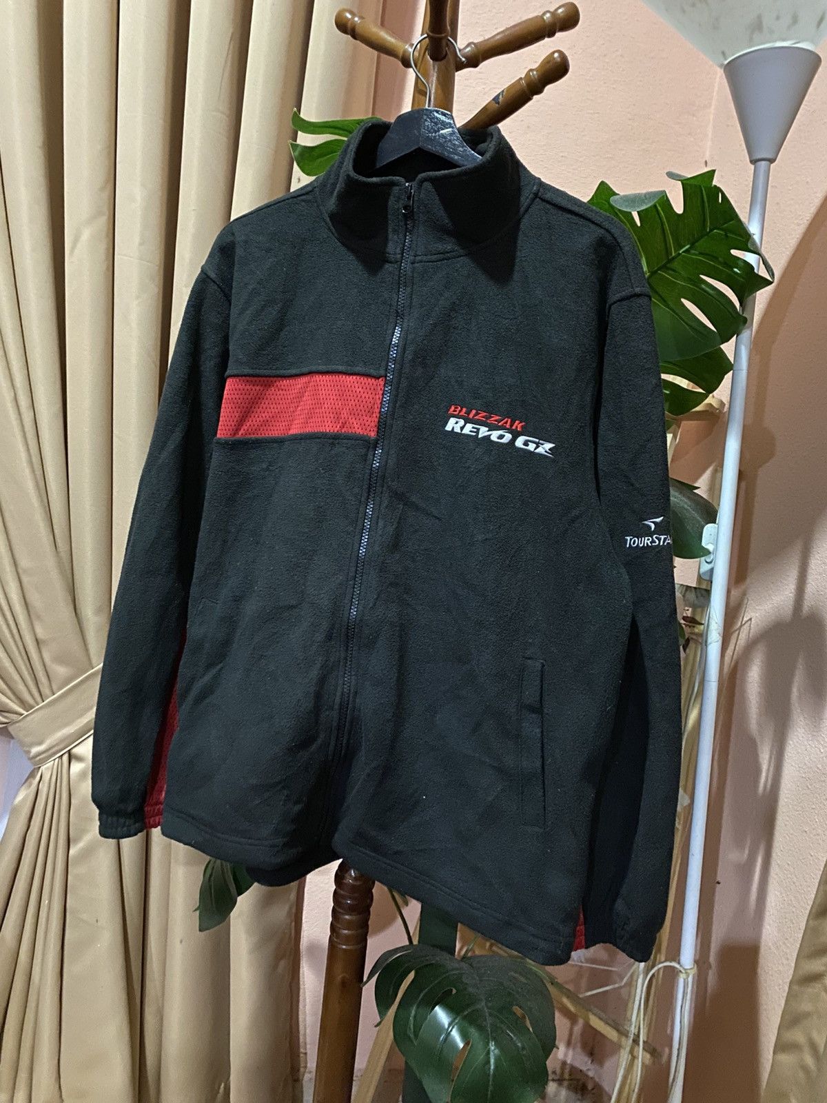 Vintage Vintage Bridgestone Blizzak Revo GZ Fleece Jacket Motorsport Size US L / EU 52-54 / 3 - 4 Thumbnail