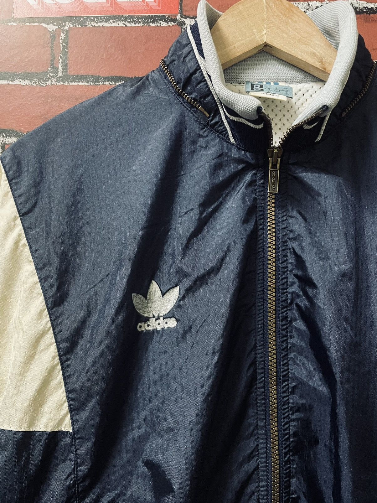 Adidas VINTAGE ADIDAS WINDBREAKER JACKET 80/90s Size US L / EU 52-54 / 3 - 3 Thumbnail