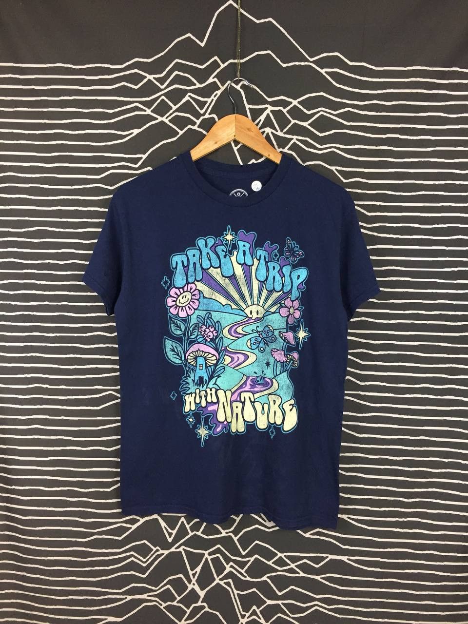 Vintage ODM Take A Trip With Nature Graphic Tee Size US M / EU 48-50 / 2 - 1 Thumbnail