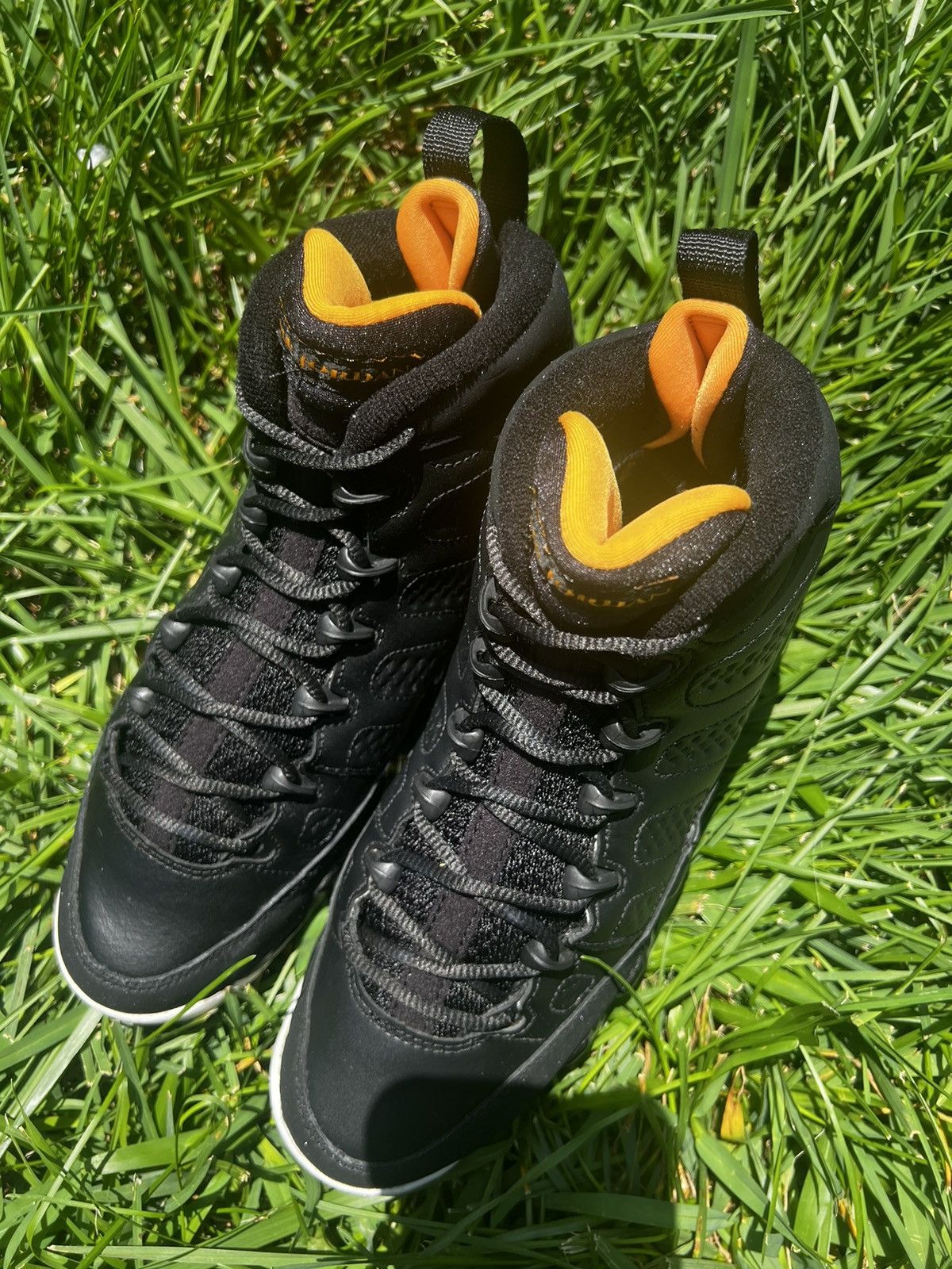 Jordan Brand CLEAN Air Jordan 9 size 7 Mens Citrus 2010 Retro shoes Size US 7 / EU 40 - 5 Thumbnail