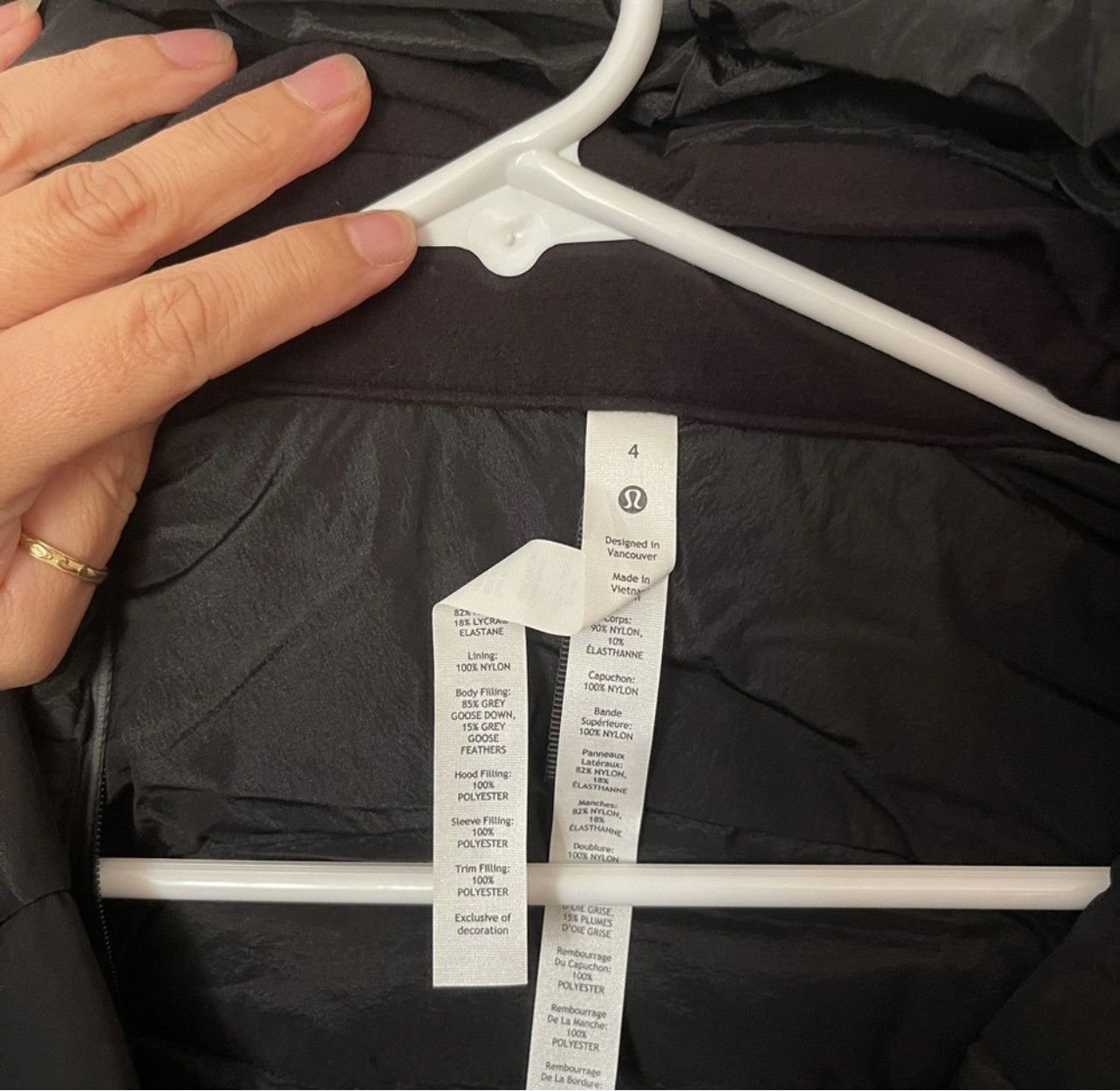 Lululemon Lululemon Down for it all jacket in black NWT size 4 avail Size S / US 4 / IT 40 - 3 Thumbnail