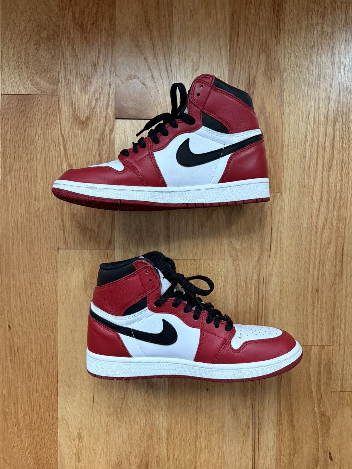 Air Jordan 1 High chicago 2015 (size 8.5)