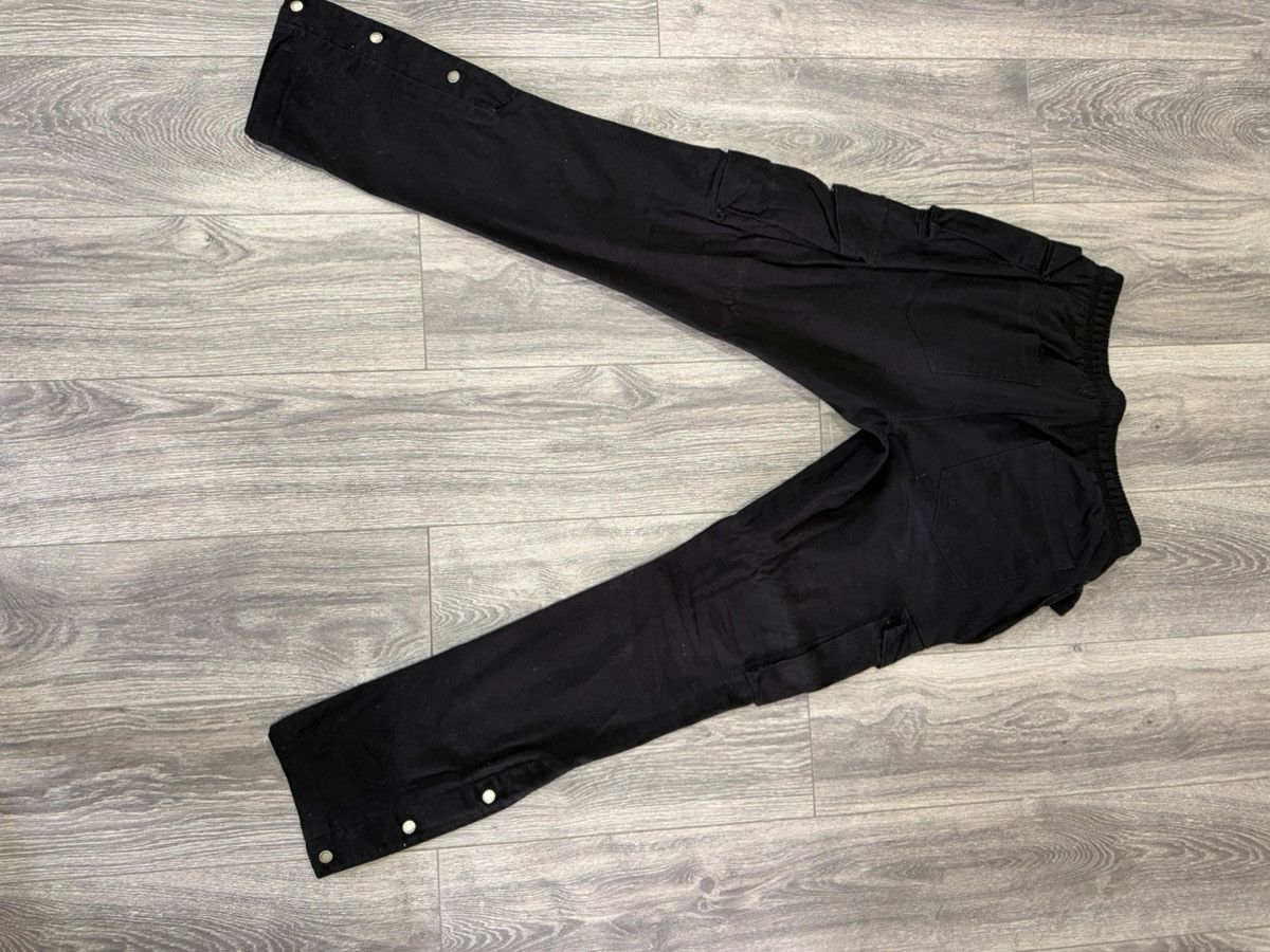 Fashion Nova Mens black cargo pants size xl Size US 36 / EU 52 - 2 Thumbnail