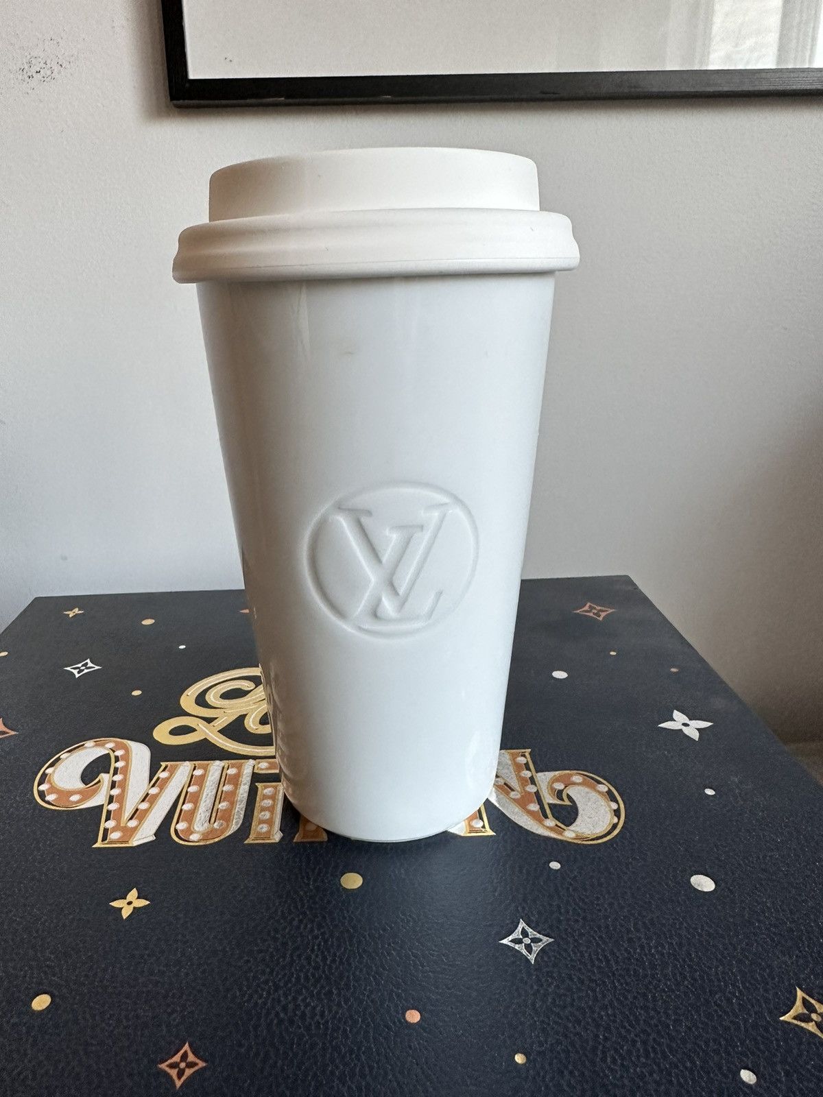 Louis Vuitton Louis Vuitton - Cup Louis Size ONE SIZE - 5 Thumbnail