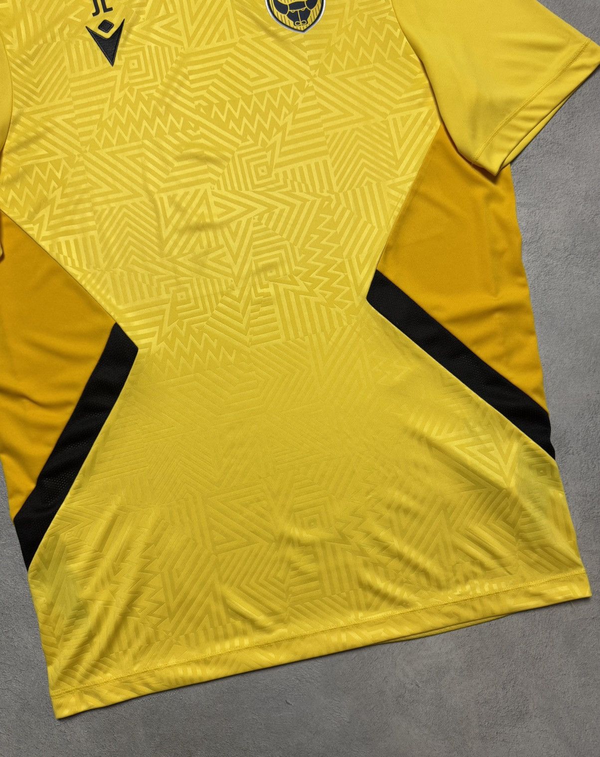 Macron Oxford United 2022 2023 Football Shirt Soccer Jersey Macron Size US XXL / EU 58 / 5 - 4 Thumbnail