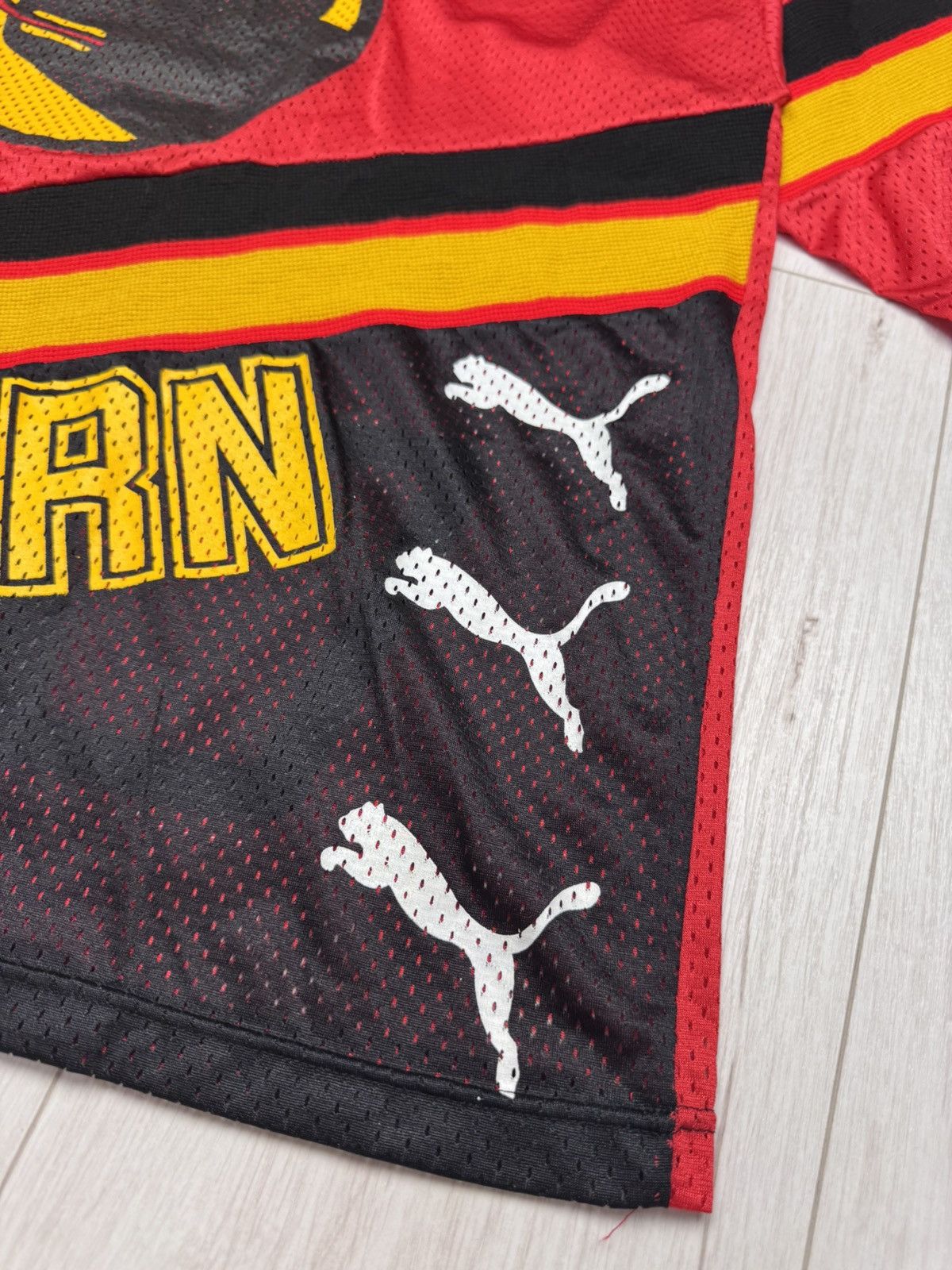 Puma 1980s SC BERN HOCKEY SHIRT JERSEY PUMA sz L MEN VINTAGE Size US L / EU 52-54 / 3 - 4 Thumbnail