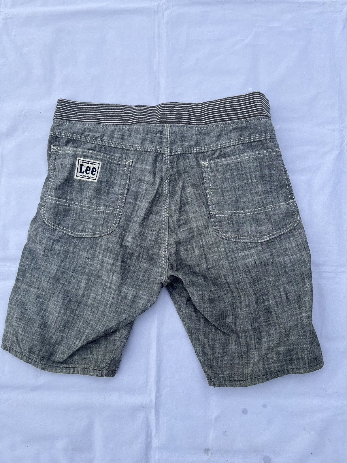 Lee Short Pants Double Pocket by Lee Jeans Y2K Style Vintage Size US 34 / EU 50 - 8 Thumbnail