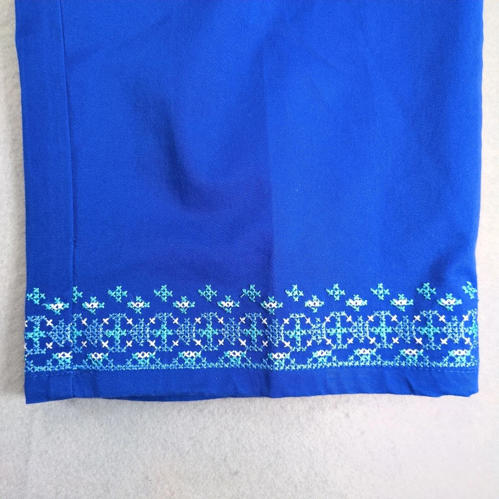 Other NWT Ruby Rd Blue Embroidered Capri Pants Women's 16 38x22.5" Size 38" / US 16 / IT 52 - 8 Thumbnail