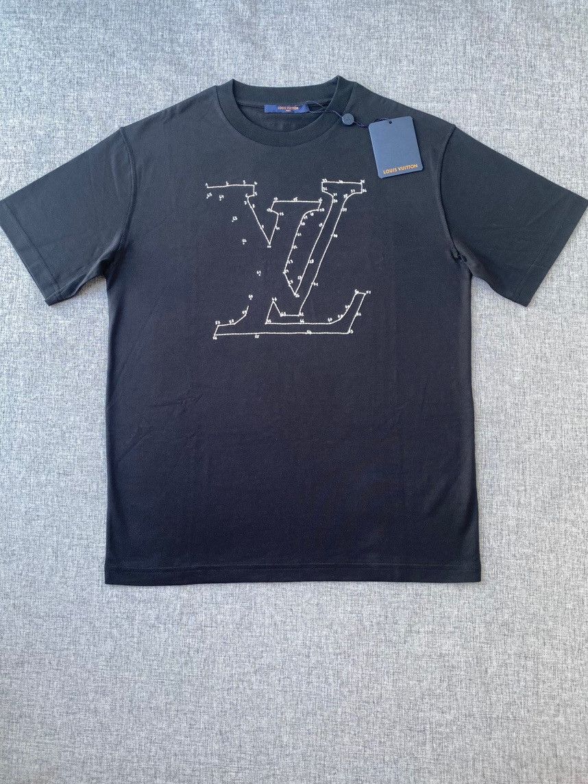 Louis Vuitton Louis Vuitton Connect The Dots T-Shirt Size M Size US M / EU 48-50 / 2 - 1 Thumbnail