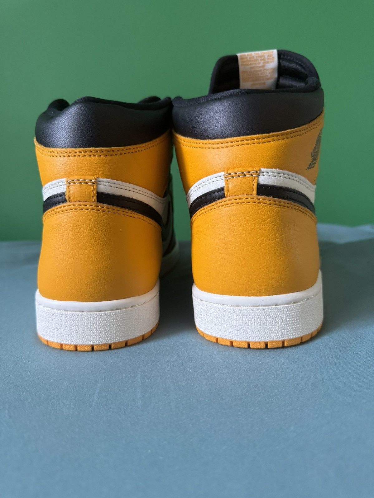 Jordan Brand Nike Air Jordan 1 High Taxi 2022 Size US 12.5 / EU 45-46 - 3 Thumbnail
