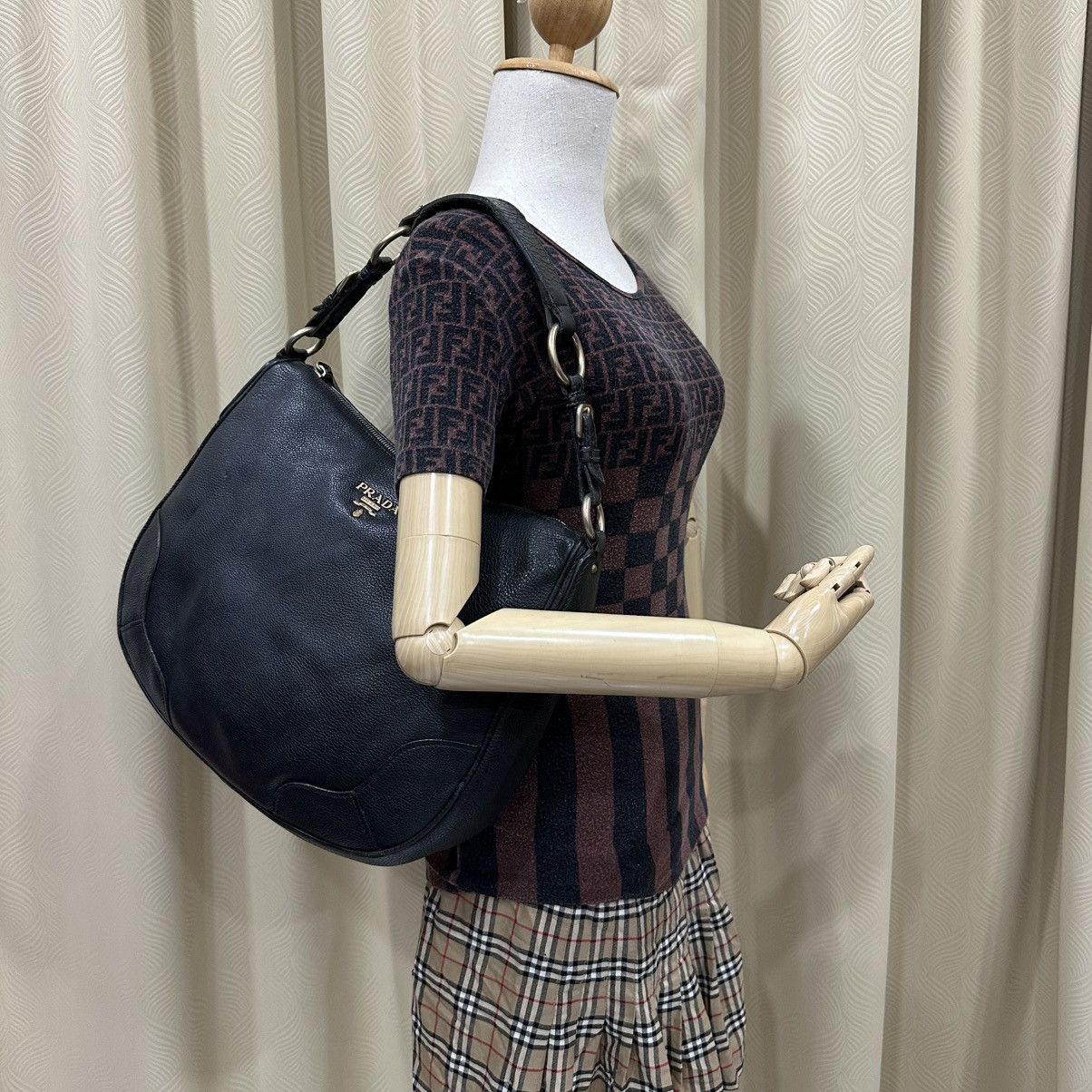 Prada PRADA VITELLO DAINO LEATHER SHOULDER BAG Size ONE SIZE - 20 Thumbnail