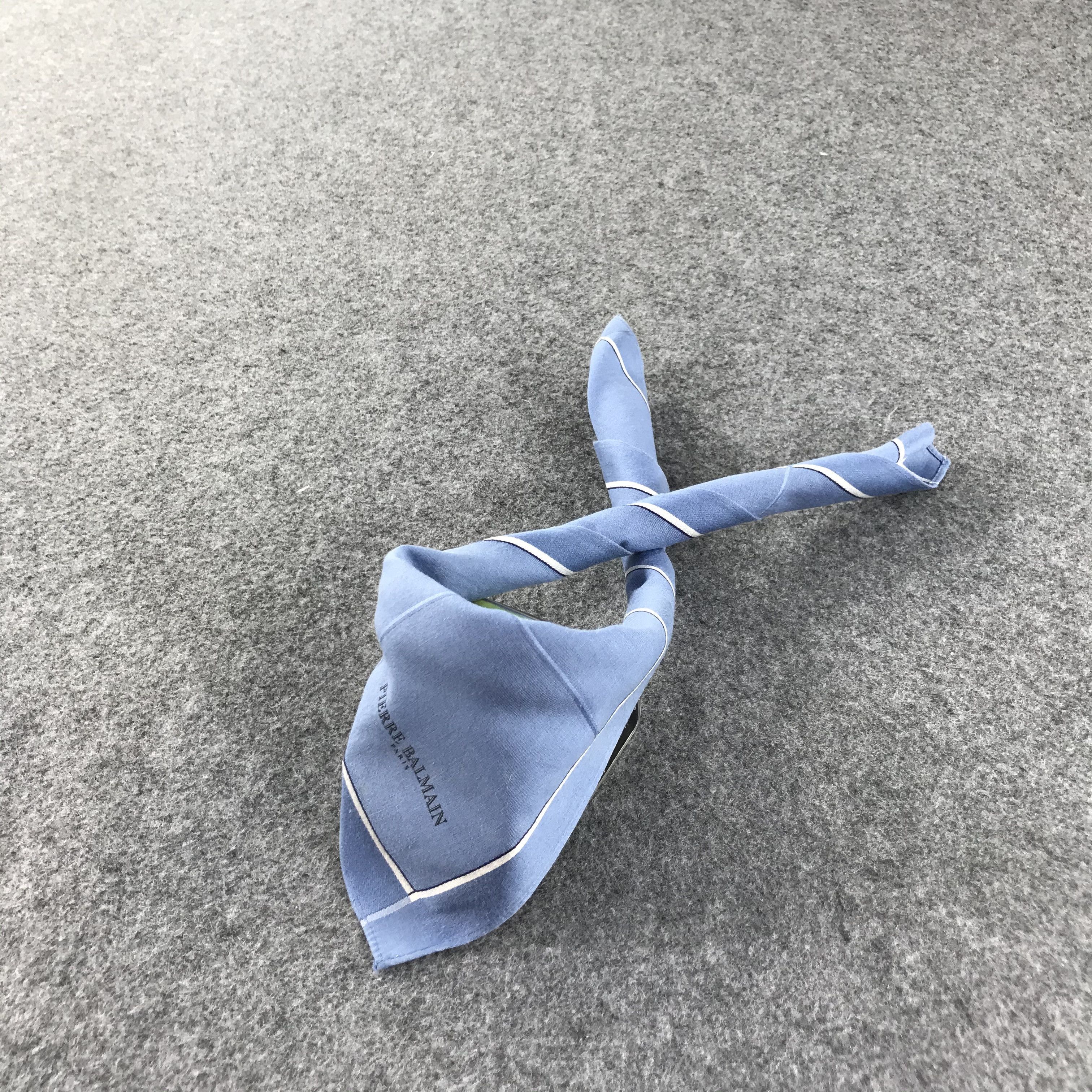 Pierre Balmain × Vintage Pierre Balmain Handkerchief Neckerchief Bandana H150 Size ONE SIZE - 2 Thumbnail