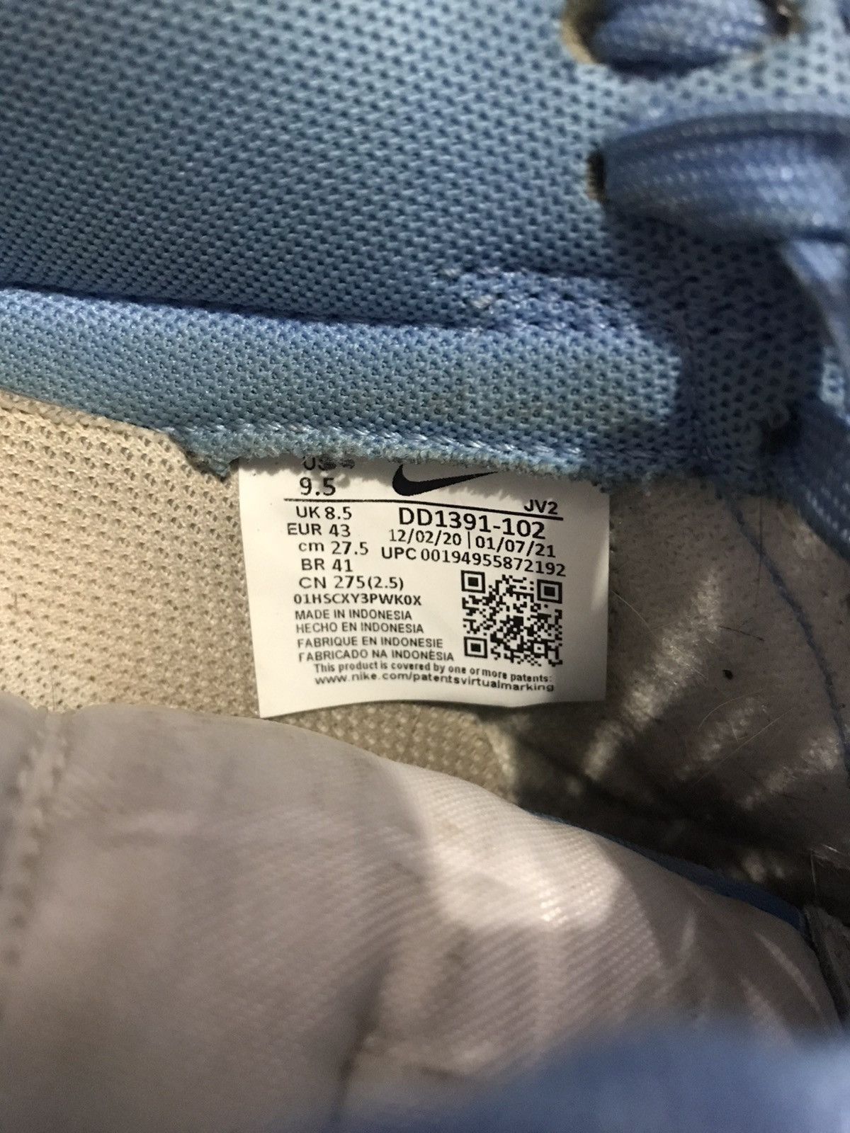 Nike Nike Dunk Low UNC Size US 9.5 / EU 42-43 - 9 Thumbnail