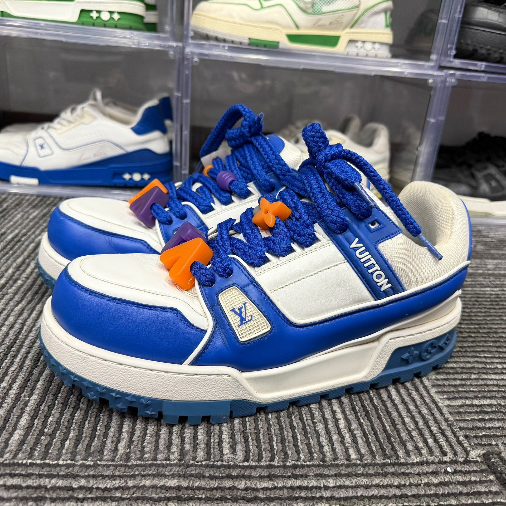 Louis Vuitton Louis Vuitton Training Blue Lowtop Sneakers 9 Men Size US 9 / EU 42 - 1 Thumbnail