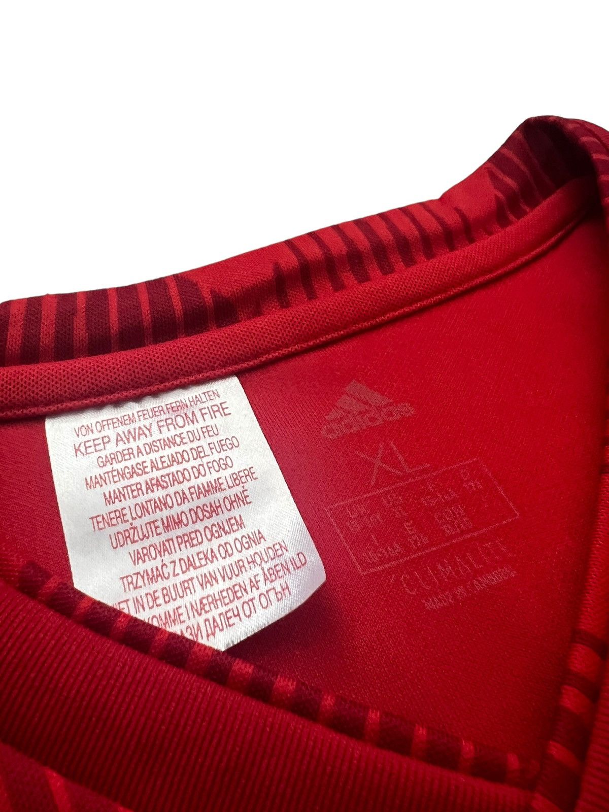 Adidas Adidas Bayern Munchen Soccer Jersey 2018/2019 home Size US S / EU 44-46 / 1 - 2 Thumbnail