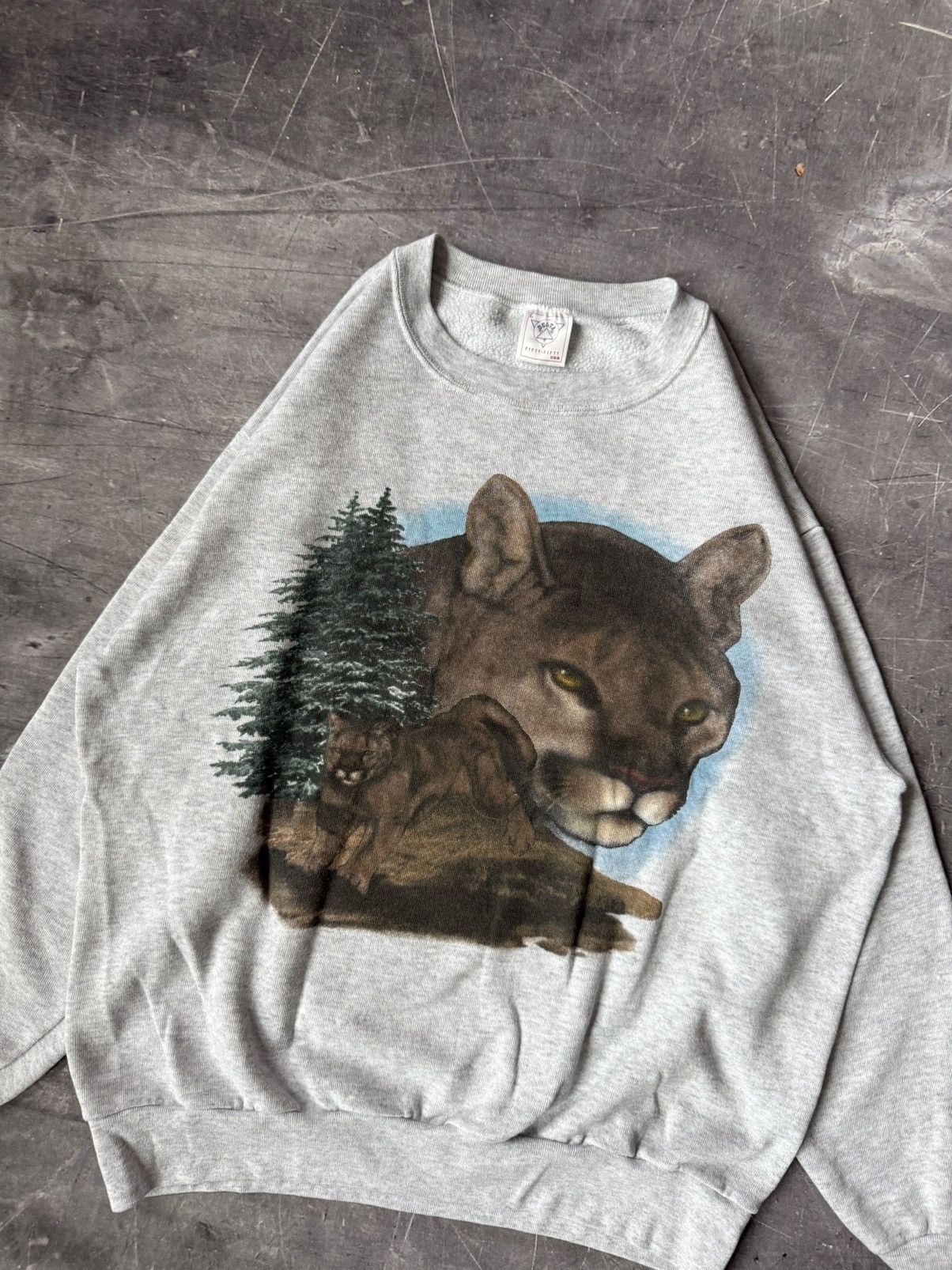 Vintage Vintage 90s Mountain Lion Sweatshirt (L) Size US L / EU 52-54 / 3 - 3 Thumbnail