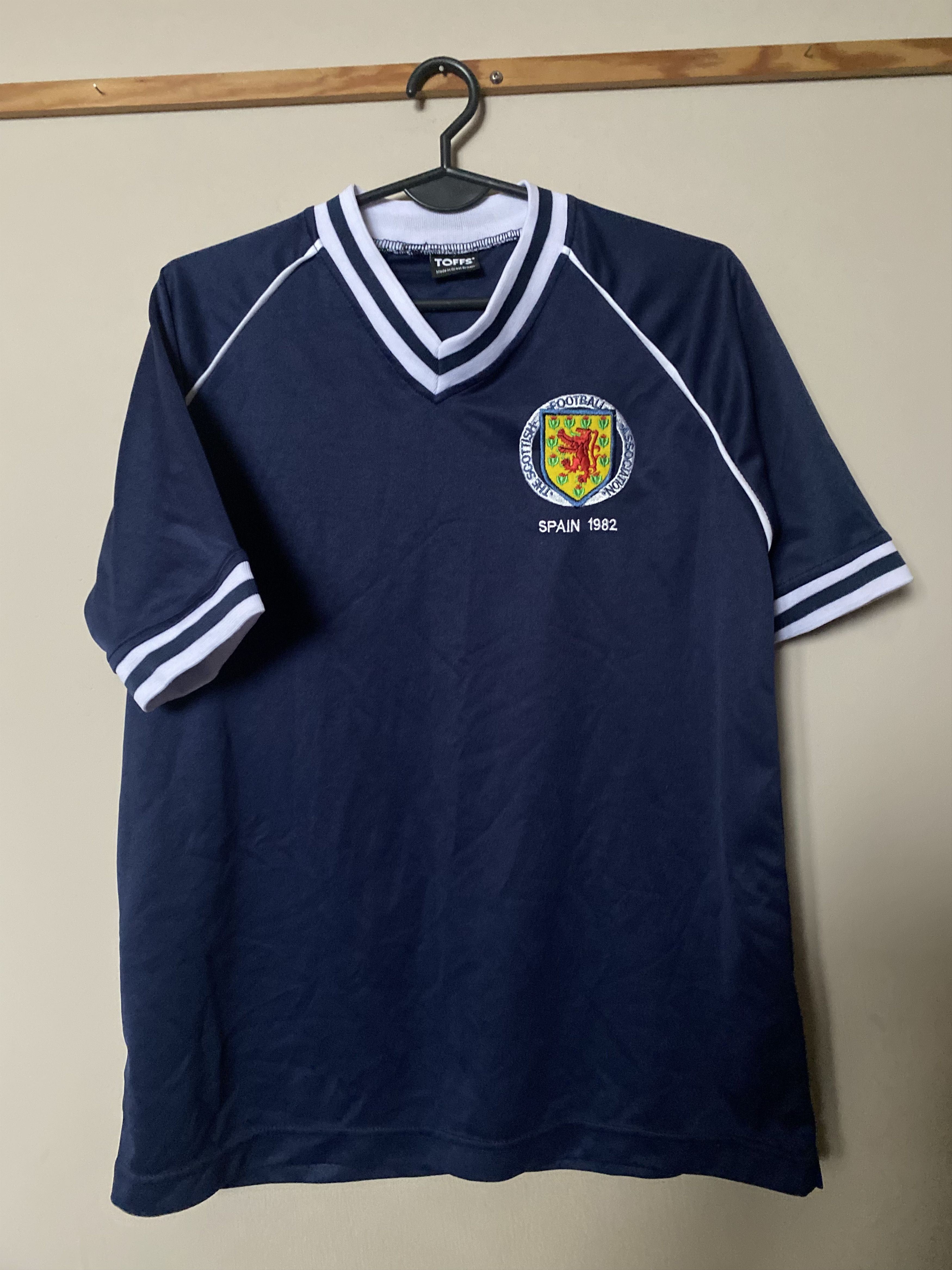 Toffs Vintage SCOTLAND - Spain - 1982 - L - TOFFS - UNIQUE Size US L / EU 52-54 / 3 - 1 Thumbnail