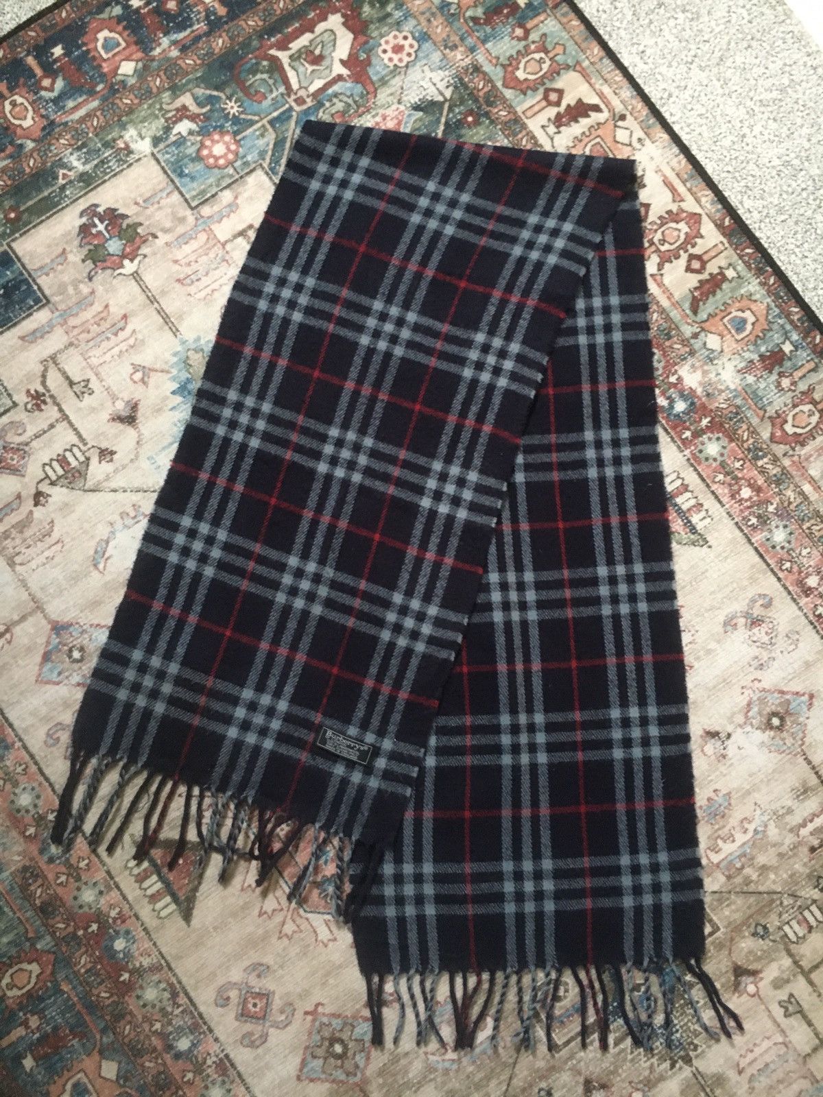 Burberry Vintage Burberry lambs wool scarf Size ONE SIZE - 1 Thumbnail