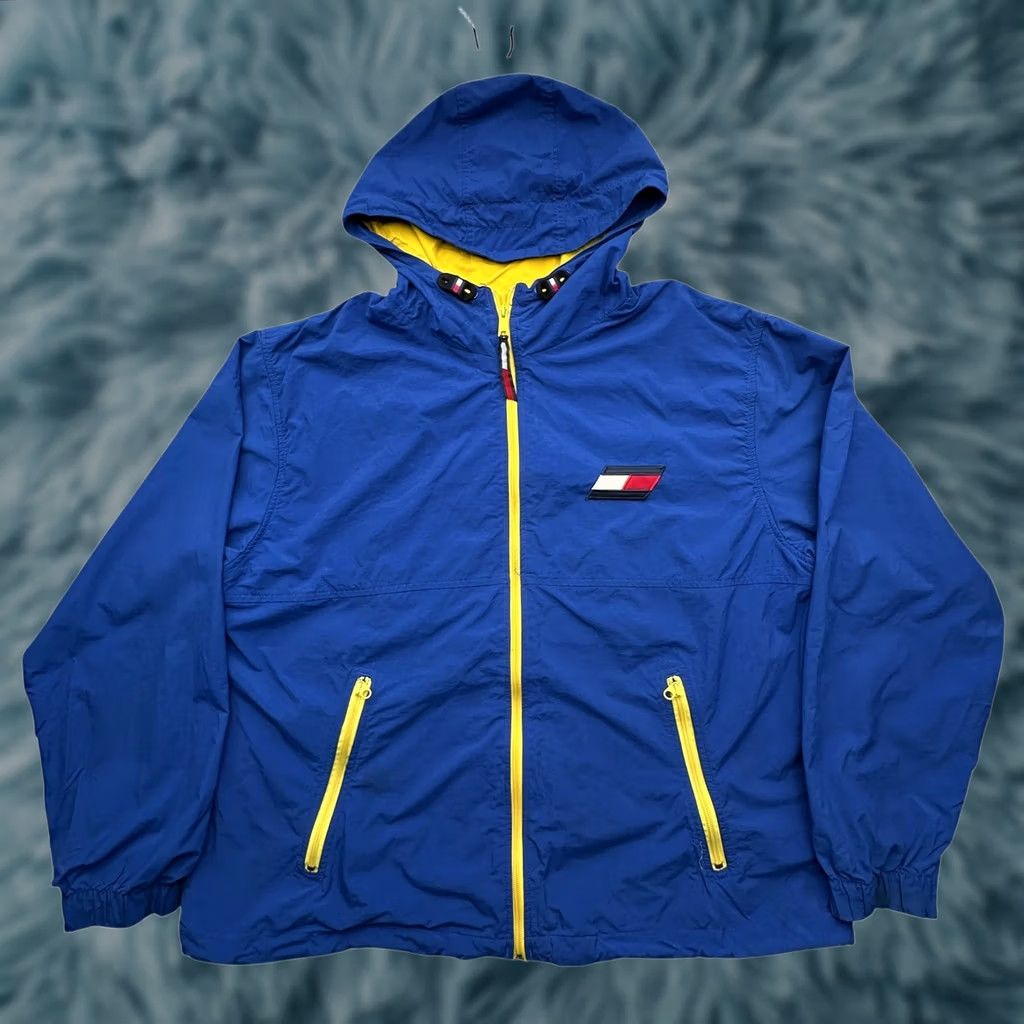 Tommy Hilfiger VINTAGE Tommy Hilfiger Windbreaker Hooded Jacket Logo Blue Large Mens 90s Windbreaker Zip Full Zip Size US L / EU 52-54 / 3 - 1 Thumbnail