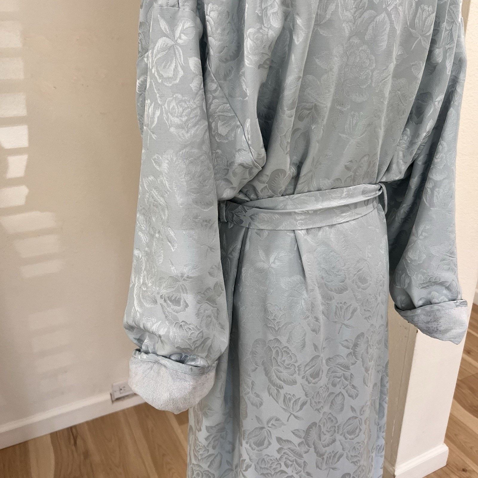 Victoria's Secret Victorias Secret Gold Label Terry Satin Long Robe XS/S Belt Size ONE SIZE - 3 Thumbnail
