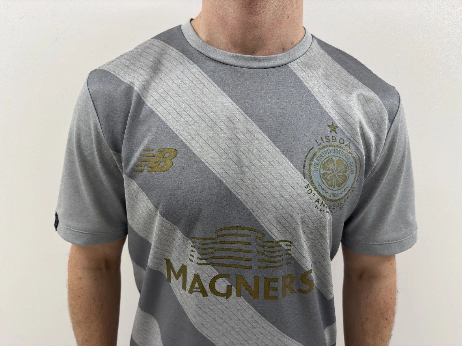 New Balance Fc Celtic 2017 2018 Pre Match Training Shirt Jersey Soccer Size US L / EU 52-54 / 3 - 6 Thumbnail
