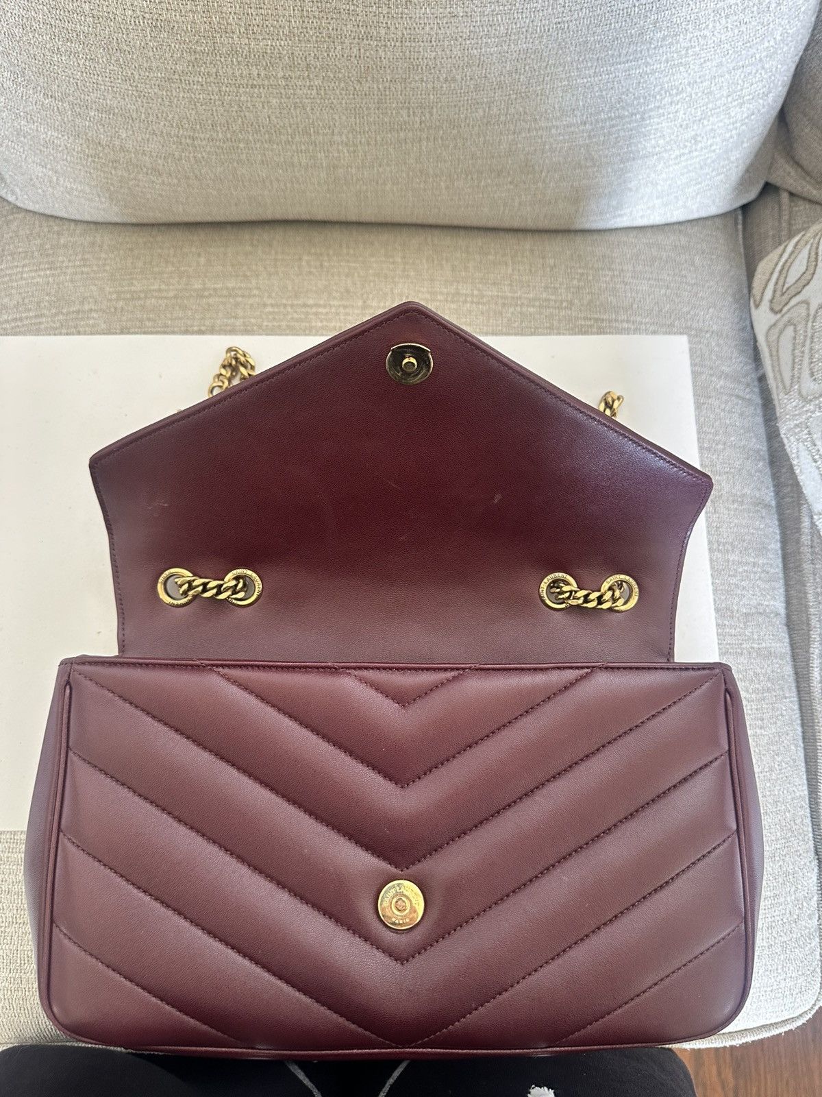 Saint Laurent Paris YSL LOULOU LARGE IN MATELASSÉ LAMBSKIN “ROUGE CABERNET” Size ONE SIZE - 6 Thumbnail
