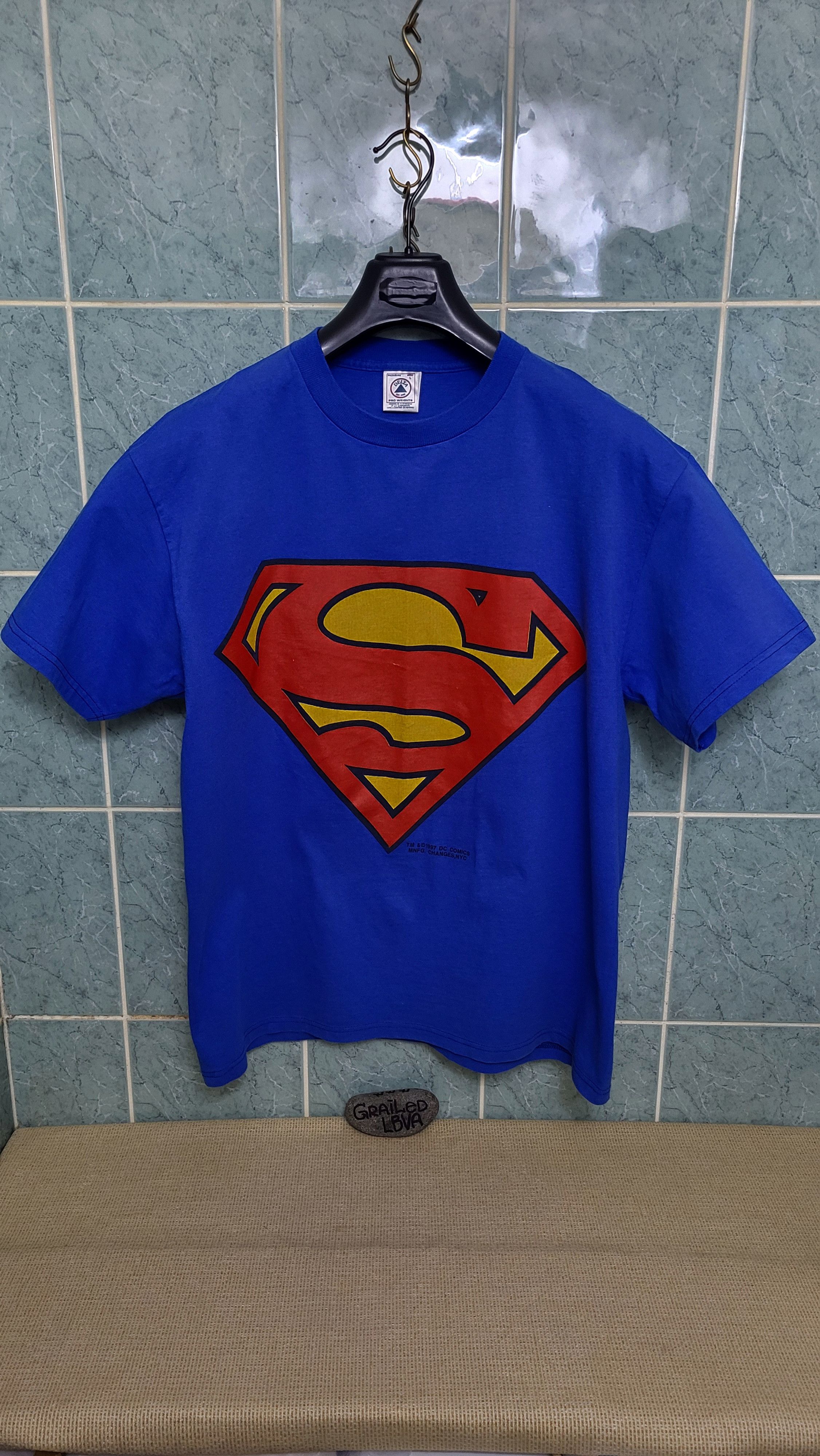 DC Comics Vintage 1997 Delta Superman T-Shirts L but fit XL Size US L / EU 52-54 / 3 - 1 Thumbnail
