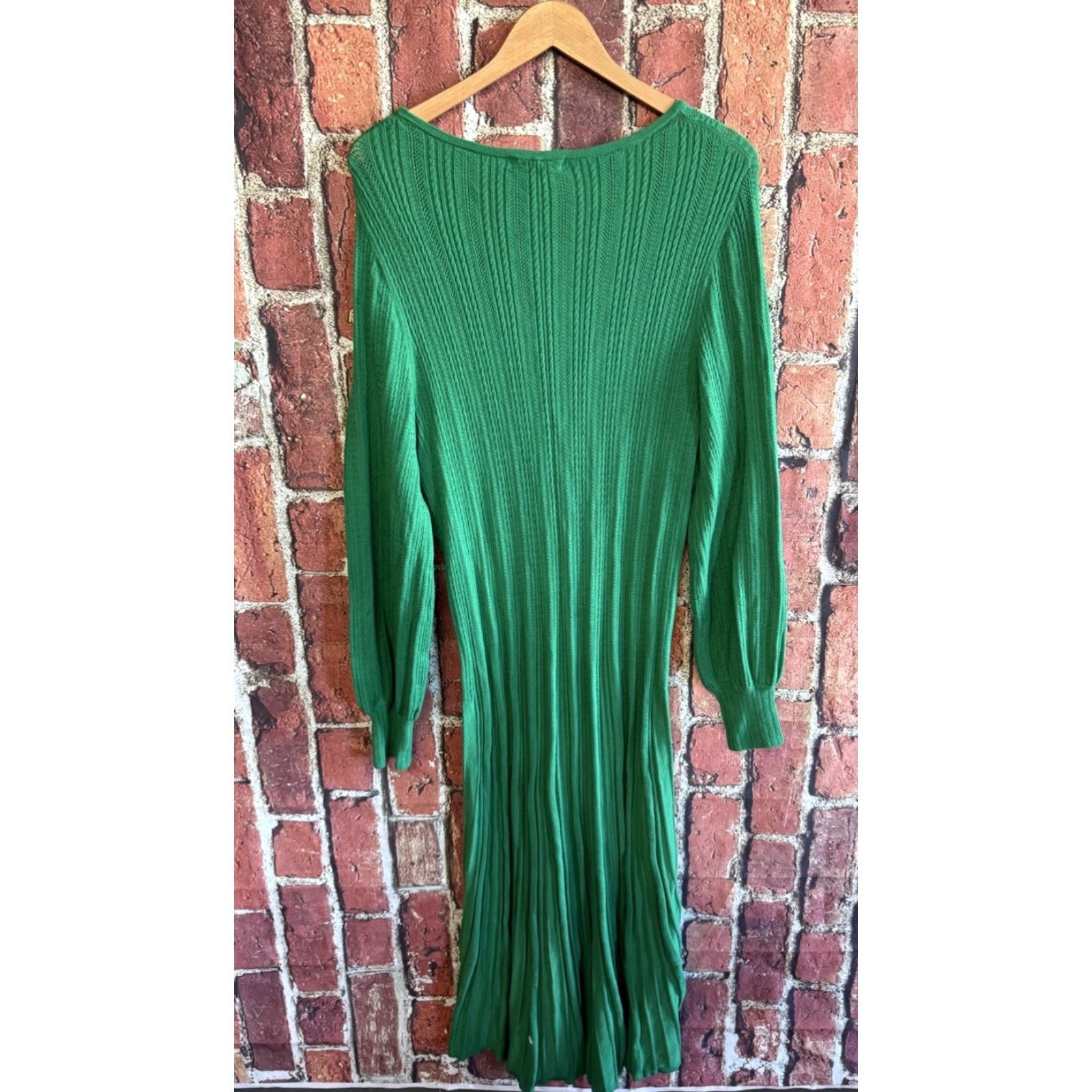 Boden Boden Womens Green Long Sleeve Knit Maxi Dress Size 14 Twist Front Maxi Dress Women Green Long Sleeve Knit Twist Front 14 Size XL / US 12-14 / IT 48-50 - 2 Thumbnail