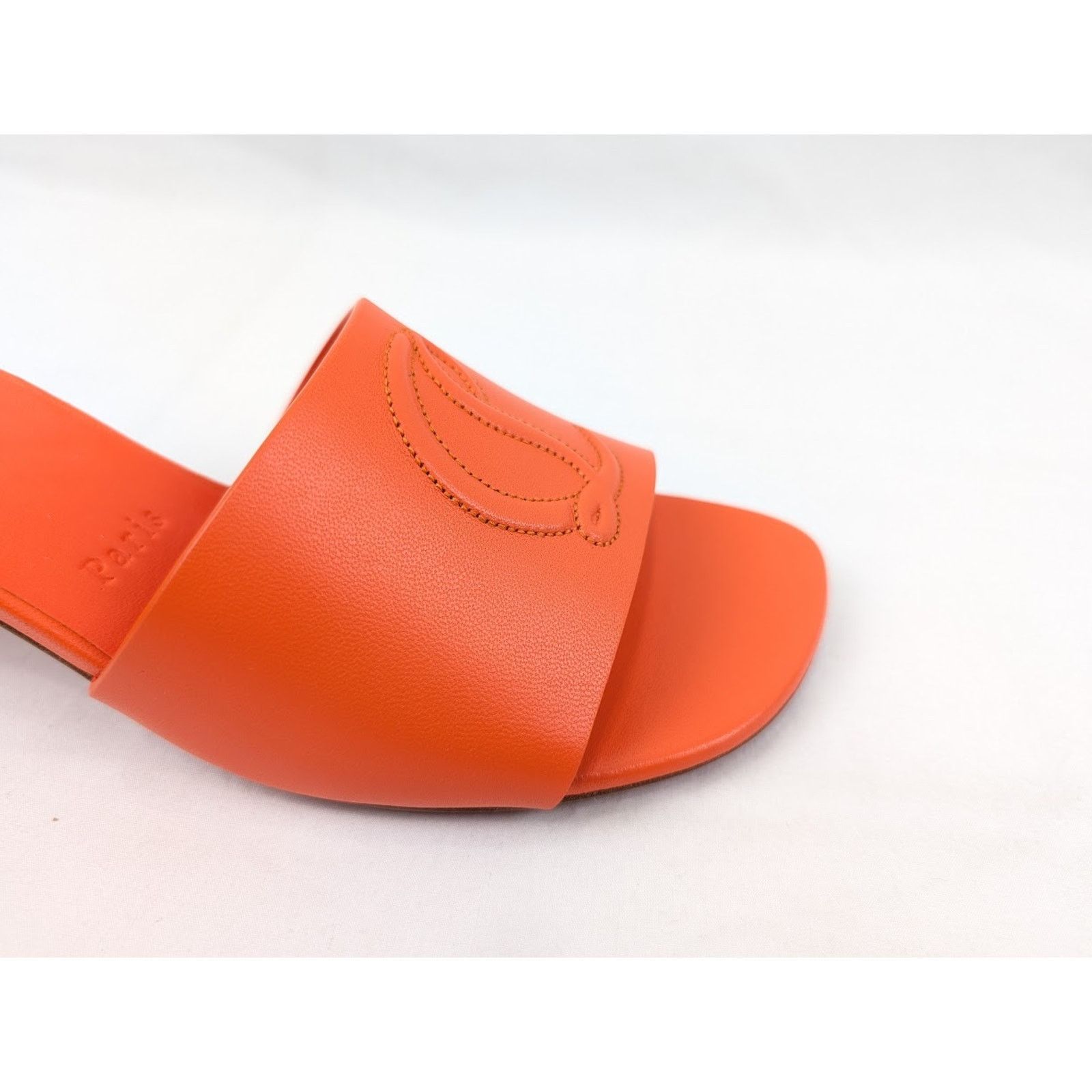 Christian Louboutin o1rshd1 Nappa Heel Mule in Vitamine/Lin Vitamine Size US 8 / IT 38 - 3 Thumbnail