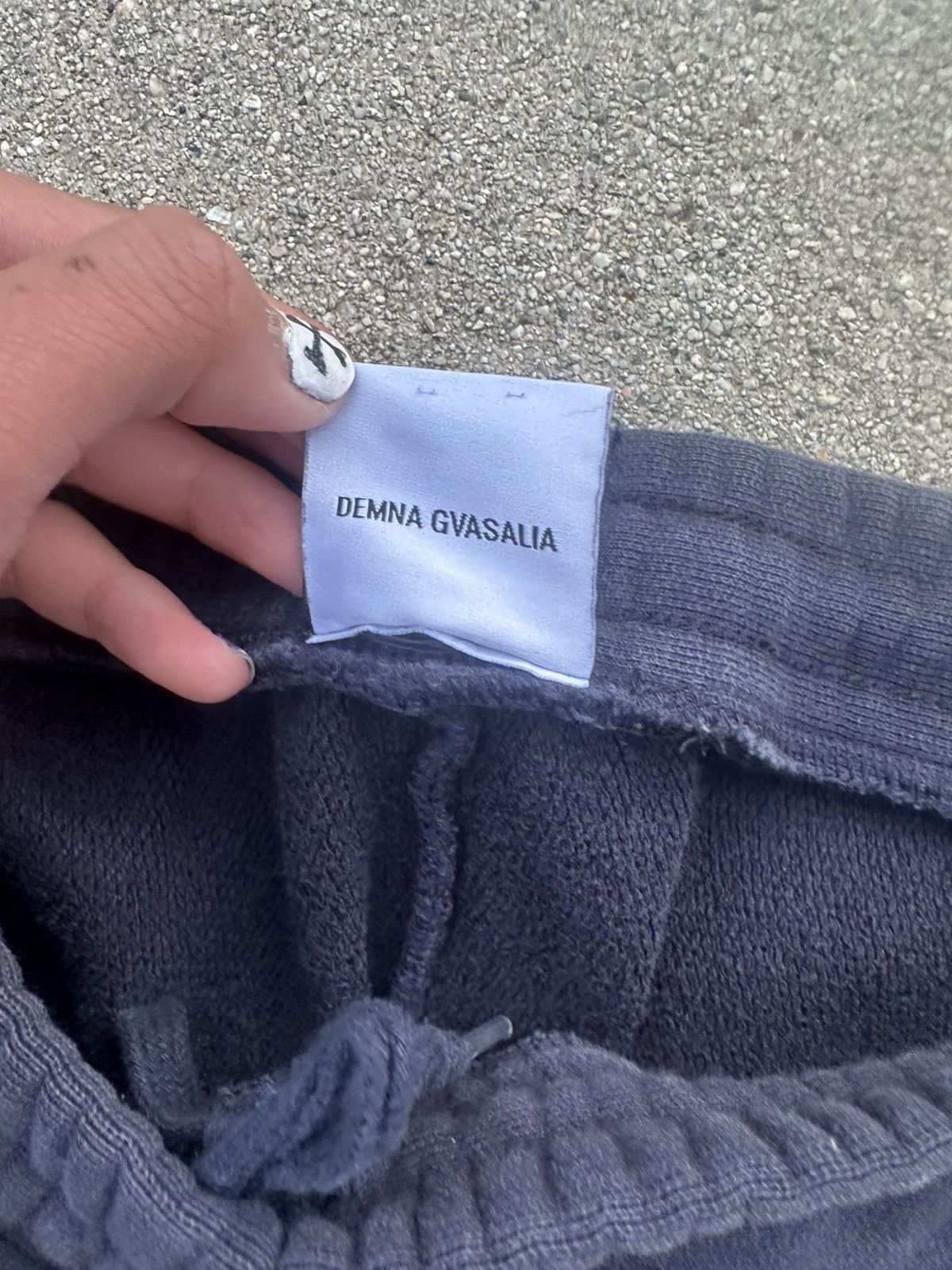 Vetements Vetements logo tape Sweatpants Size US 30 / EU 46 - 4 Thumbnail