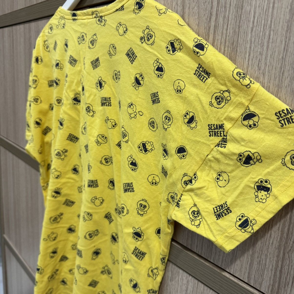 Cartoon Network Full Print Sesame Street Tee Size XL / US 12-14 / IT 48-50 - 4 Thumbnail