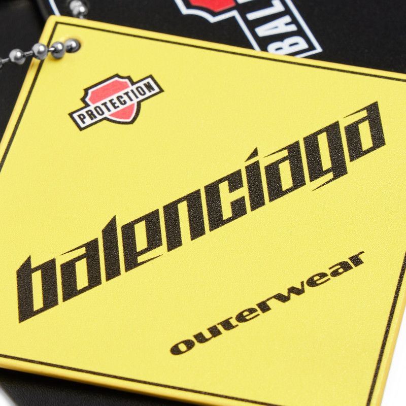 Balenciaga o1srvl11e0226 Size: OS / Keychain 3 Tags Charm in Black Size ONE SIZE - 4 Thumbnail