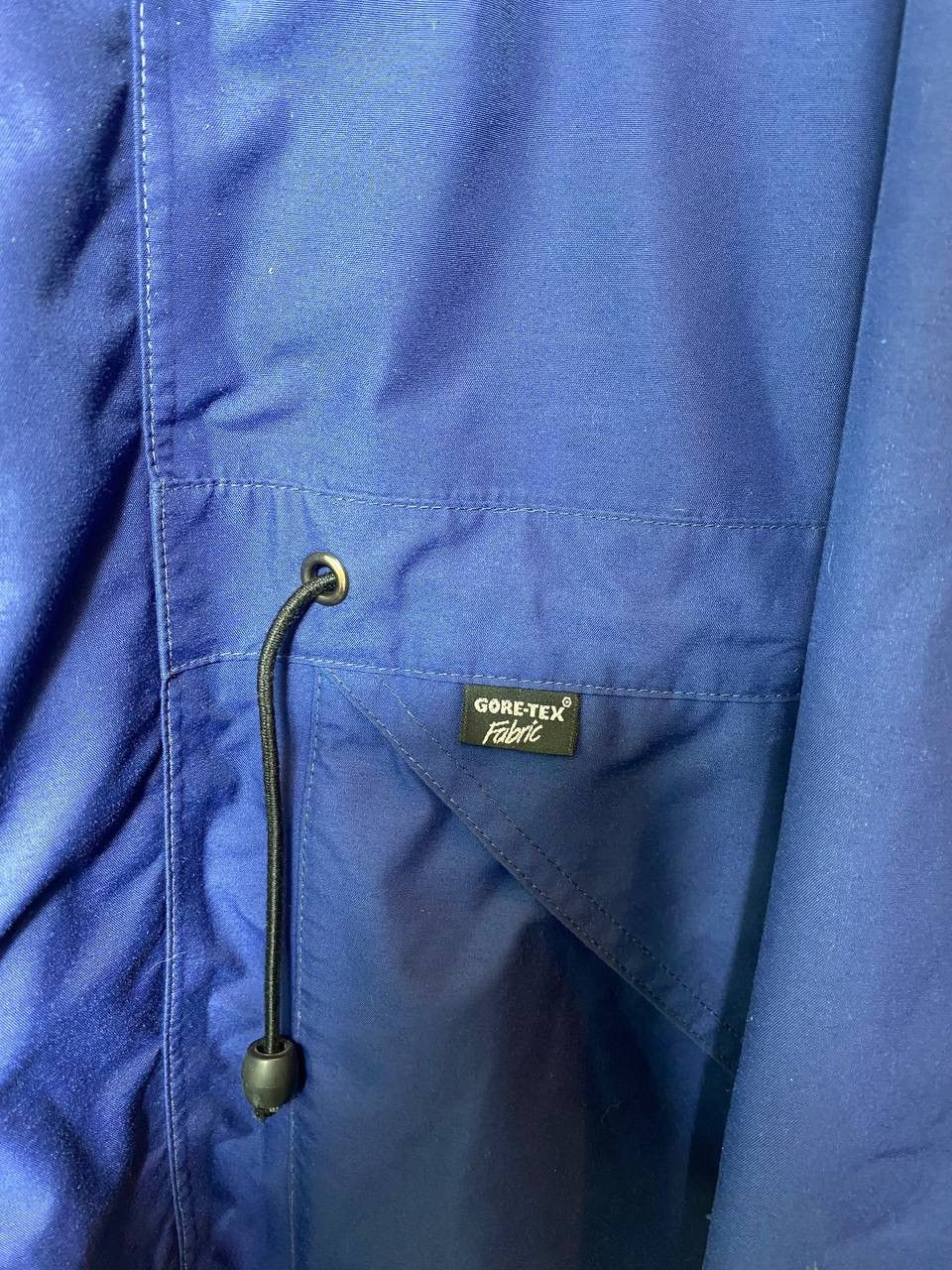 Berghaus Vintage 90s outdoor Berghaus Gore Tex Meru Jacket Size S Size US S / EU 44-46 / 1 - 3 Thumbnail