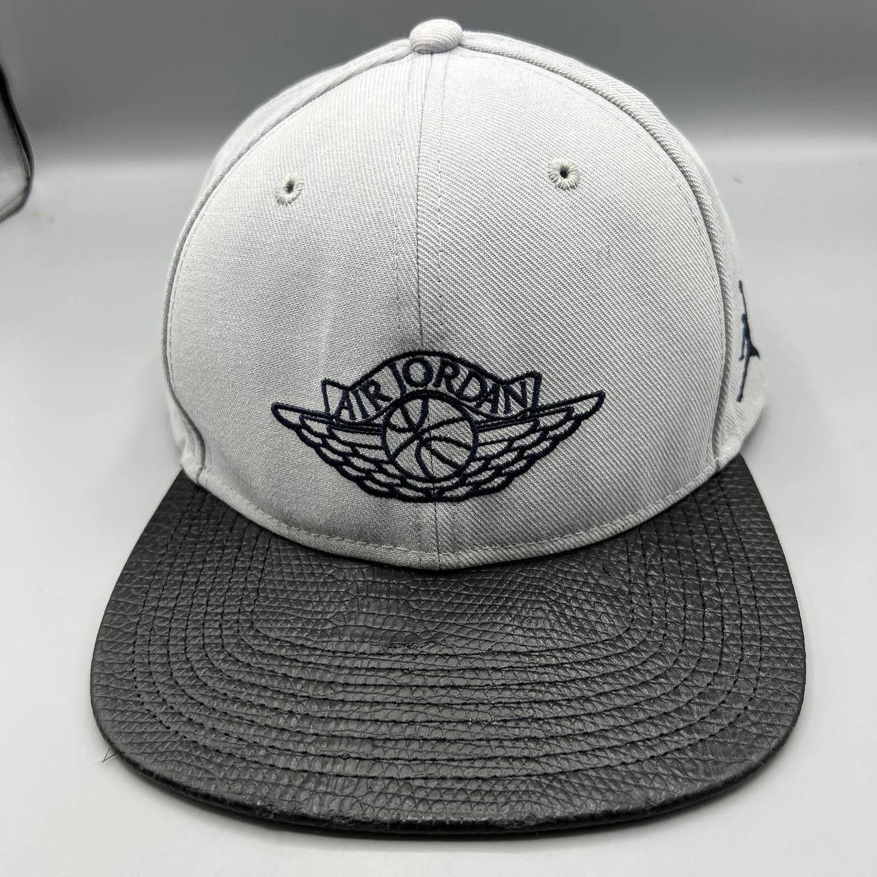 Jordan Brand Air Jordan Wings Hat Men Embroidered Jumpman Snap Back Cap Size ONE SIZE - 1 Thumbnail